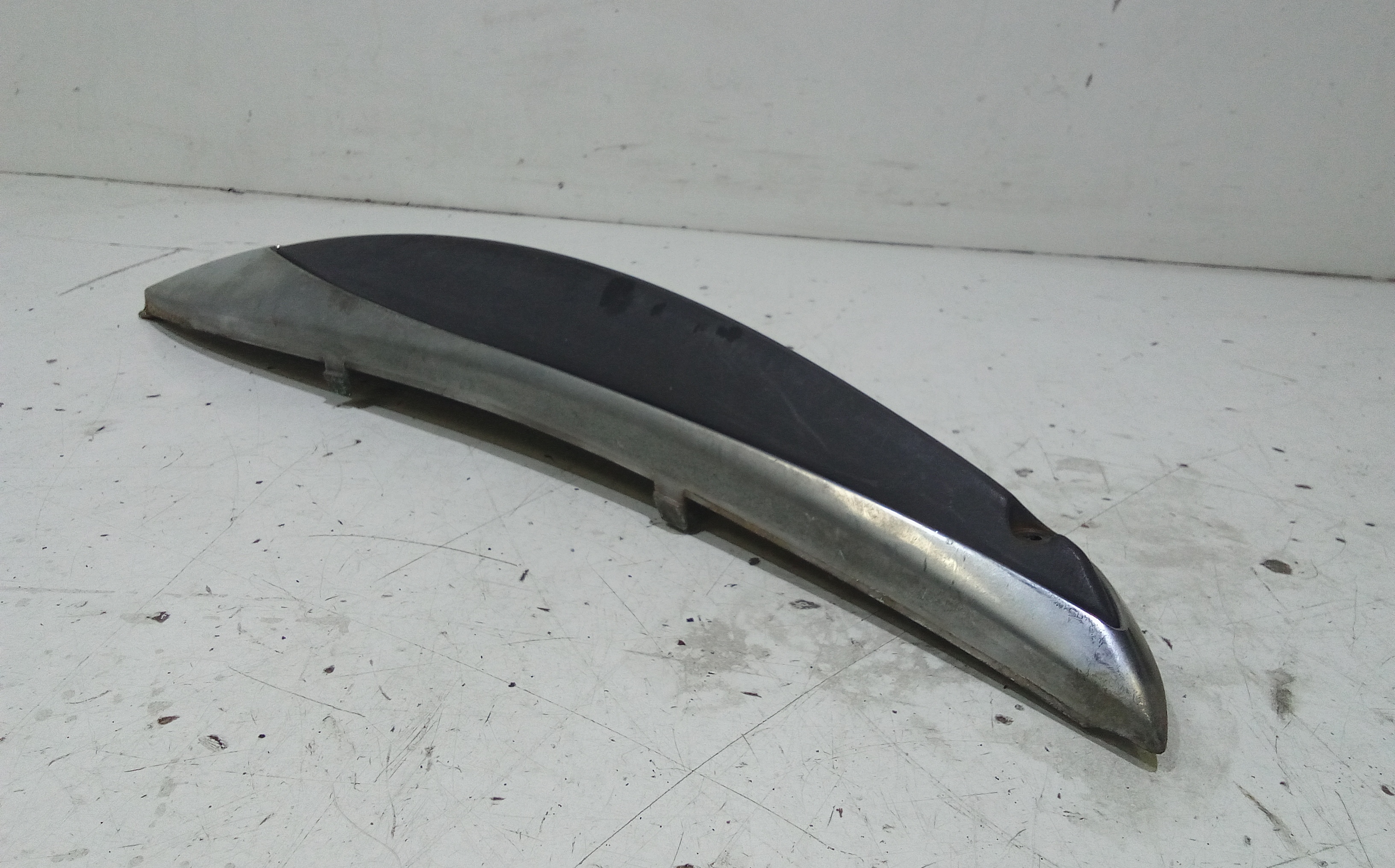 Modanatura Carena Posteriore DX per Piaggio Beverly 250 Serie (2001 - In produzione)