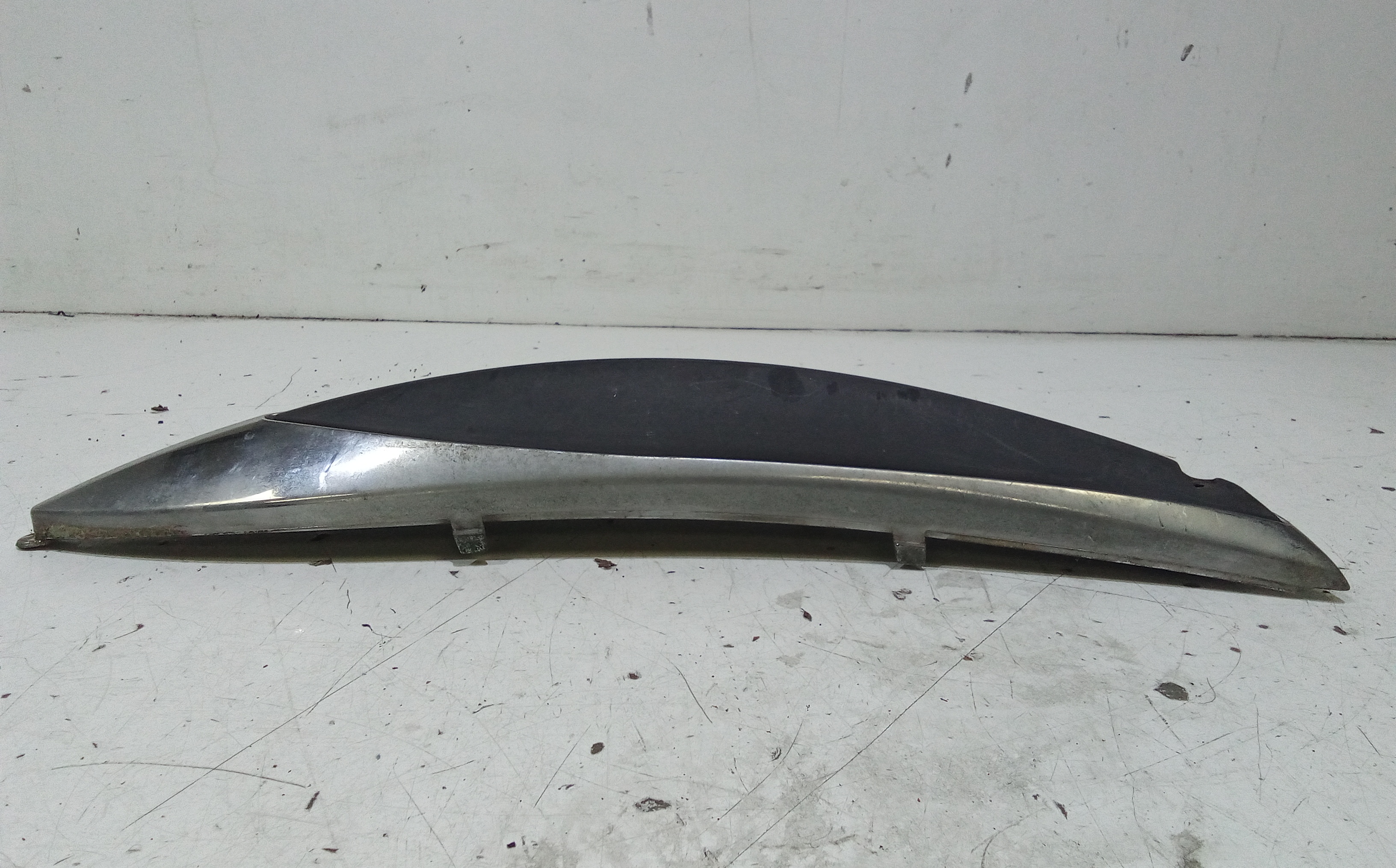 Modanatura Carena Posteriore DX per Piaggio Beverly 250 Serie (2001 - In produzione)