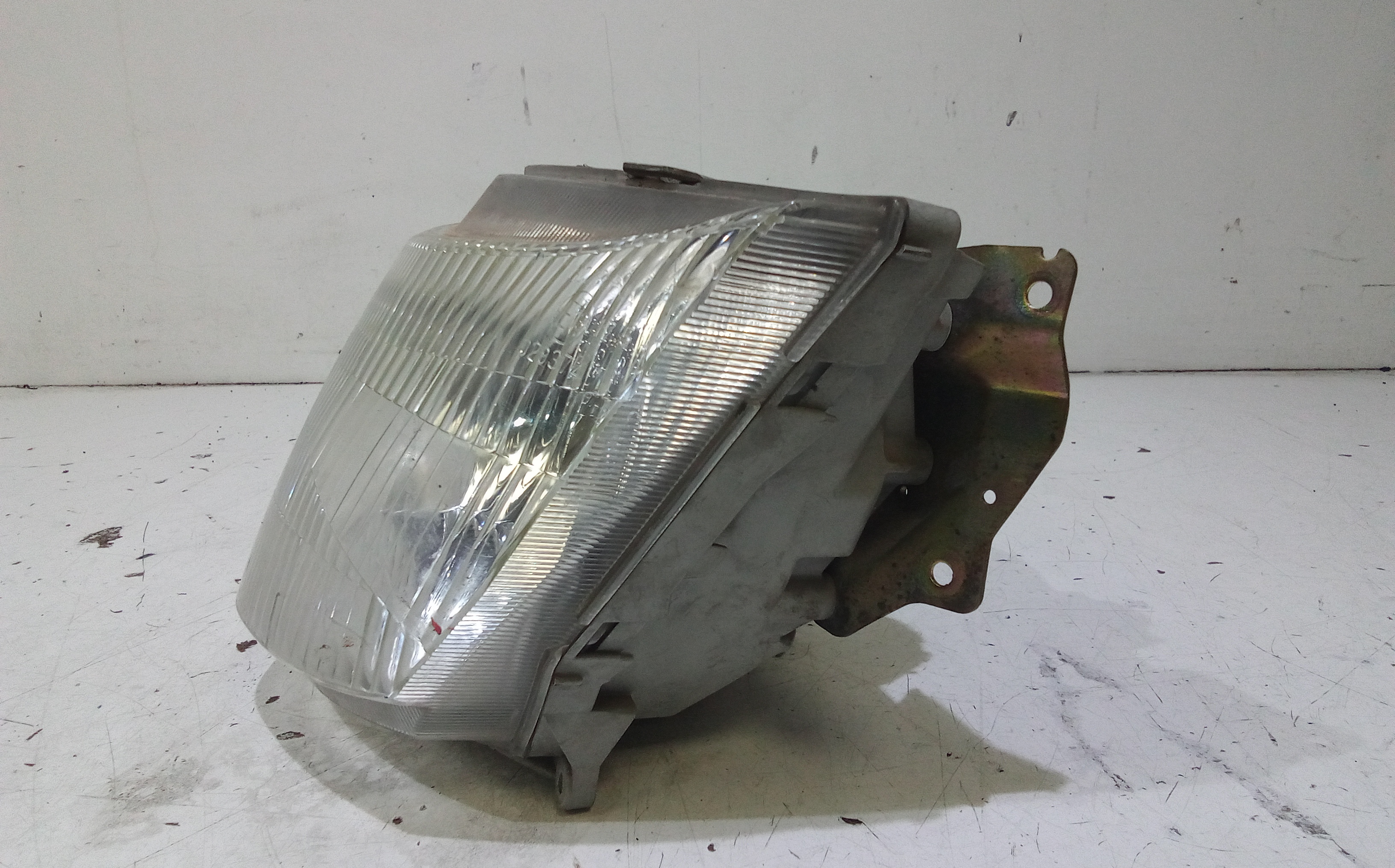 Faro anteriore per Suzuki Burgman 400cc  (04>05) (2004 - 2005)