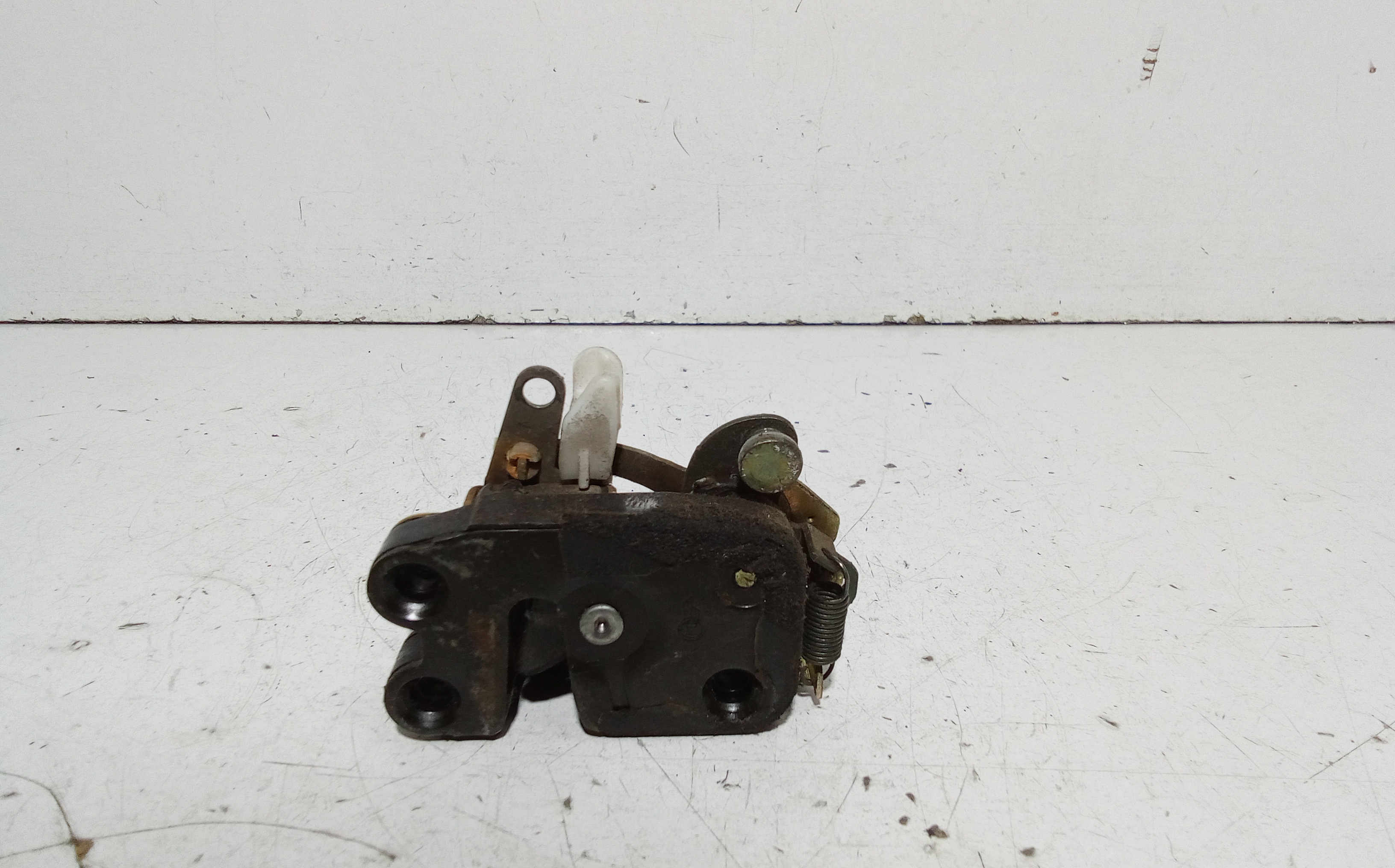 Serratura Anteriore Sinistra per Hyundai Atos 1 Serie (1998 - 2003)