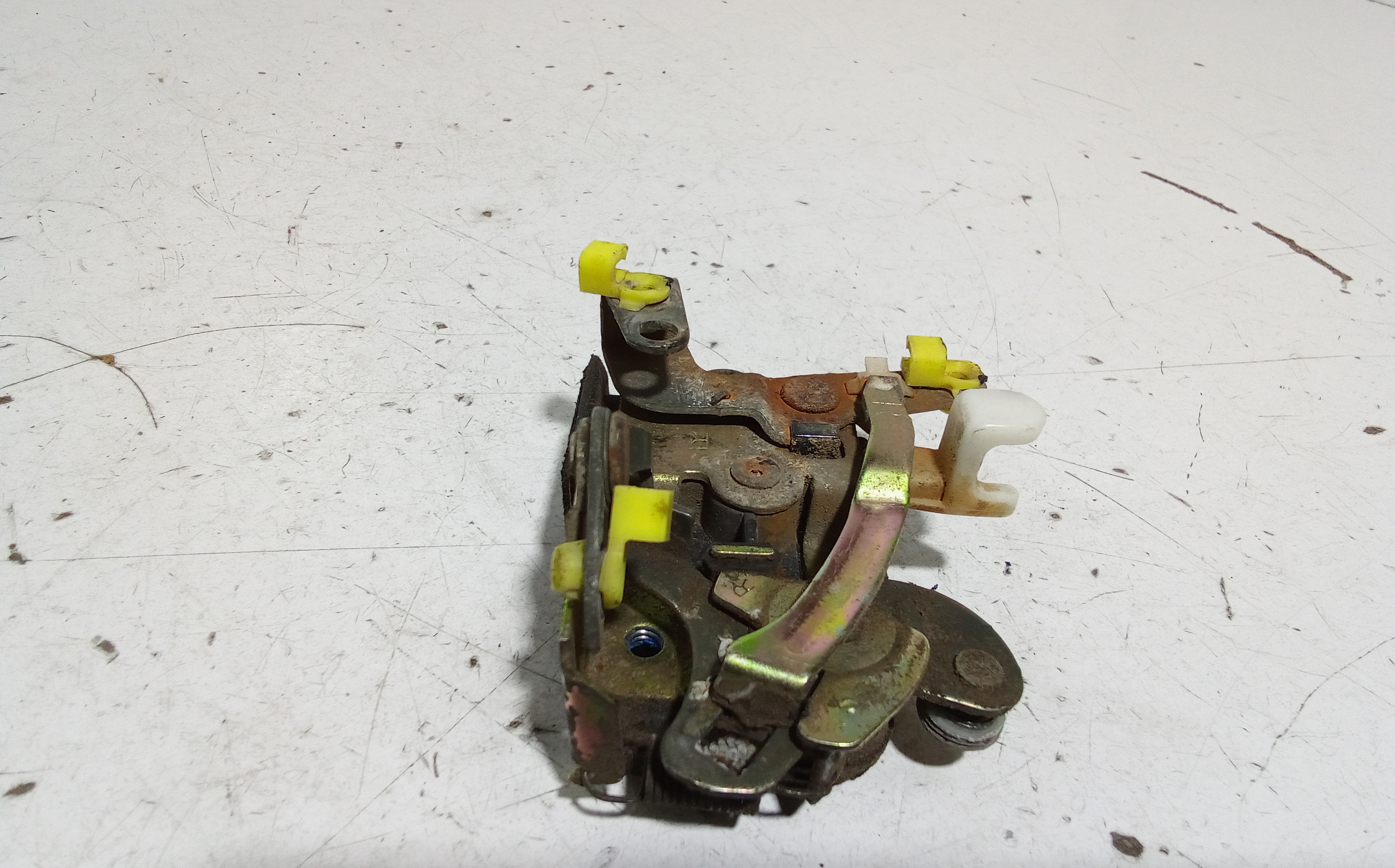 Serratura Anteriore Destra per Hyundai Atos 1 Serie (1998 - 2003)