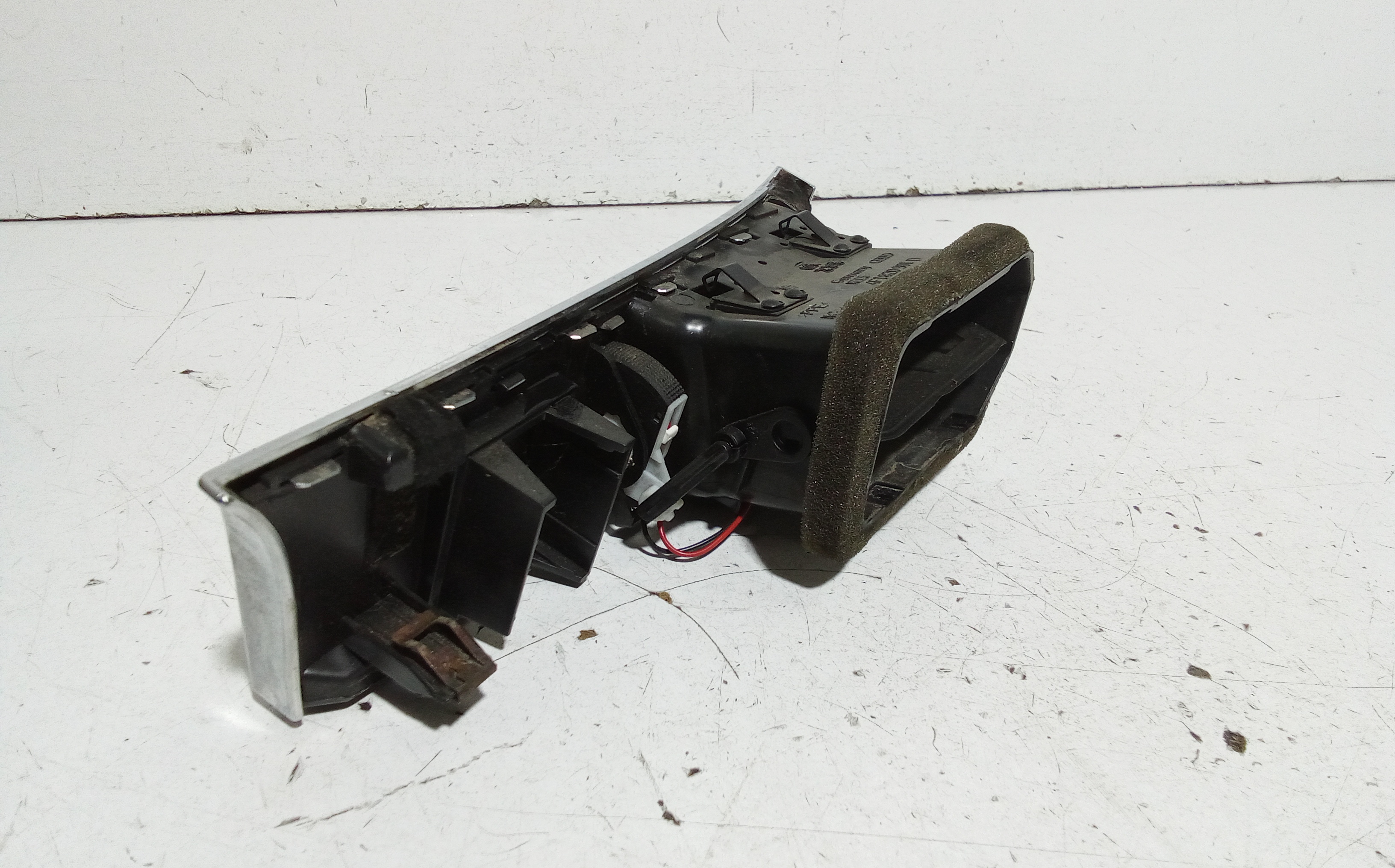 Bocchetta aria cruscotto lato guida per Audi A6 Allroad Serie C6 (4fh) (06>12) (2006 - 2012)