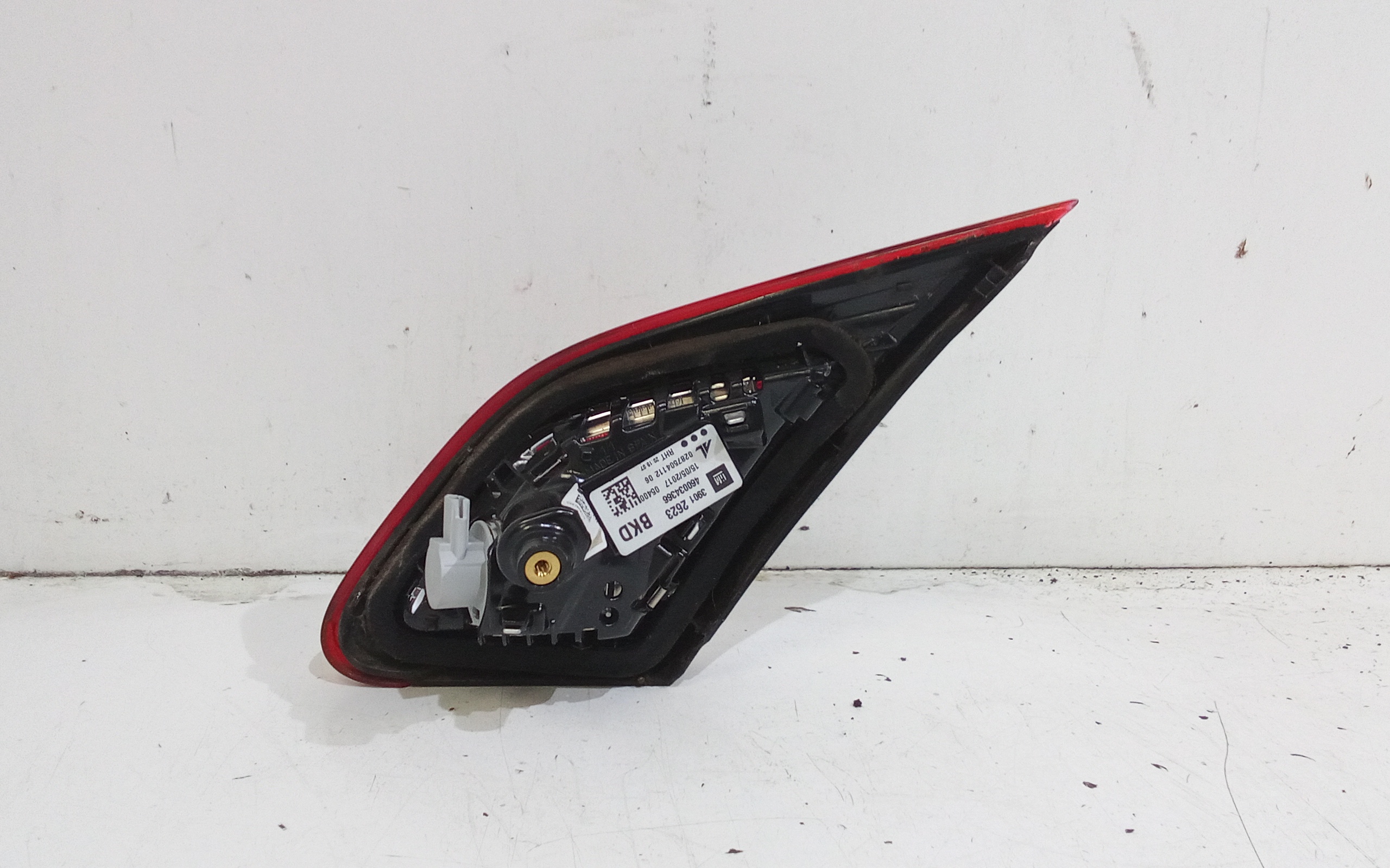 Stop Posteriore Sinistro Integrato nel Portello per Opel Corsa E 3 Serie (2015 - In produzione)