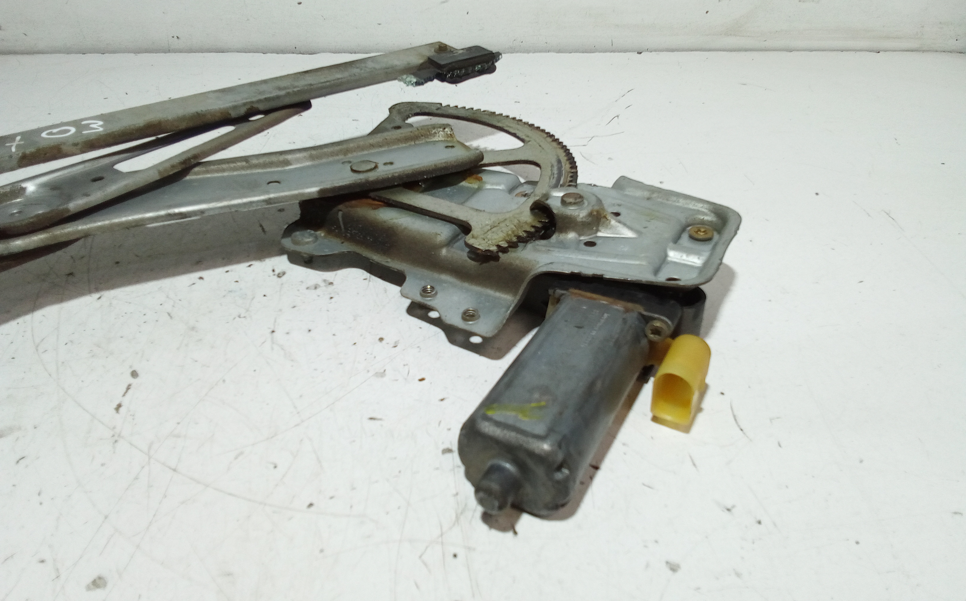 Cremagliera anteriore sinistra Guida per Toyota Yaris 2 Serie