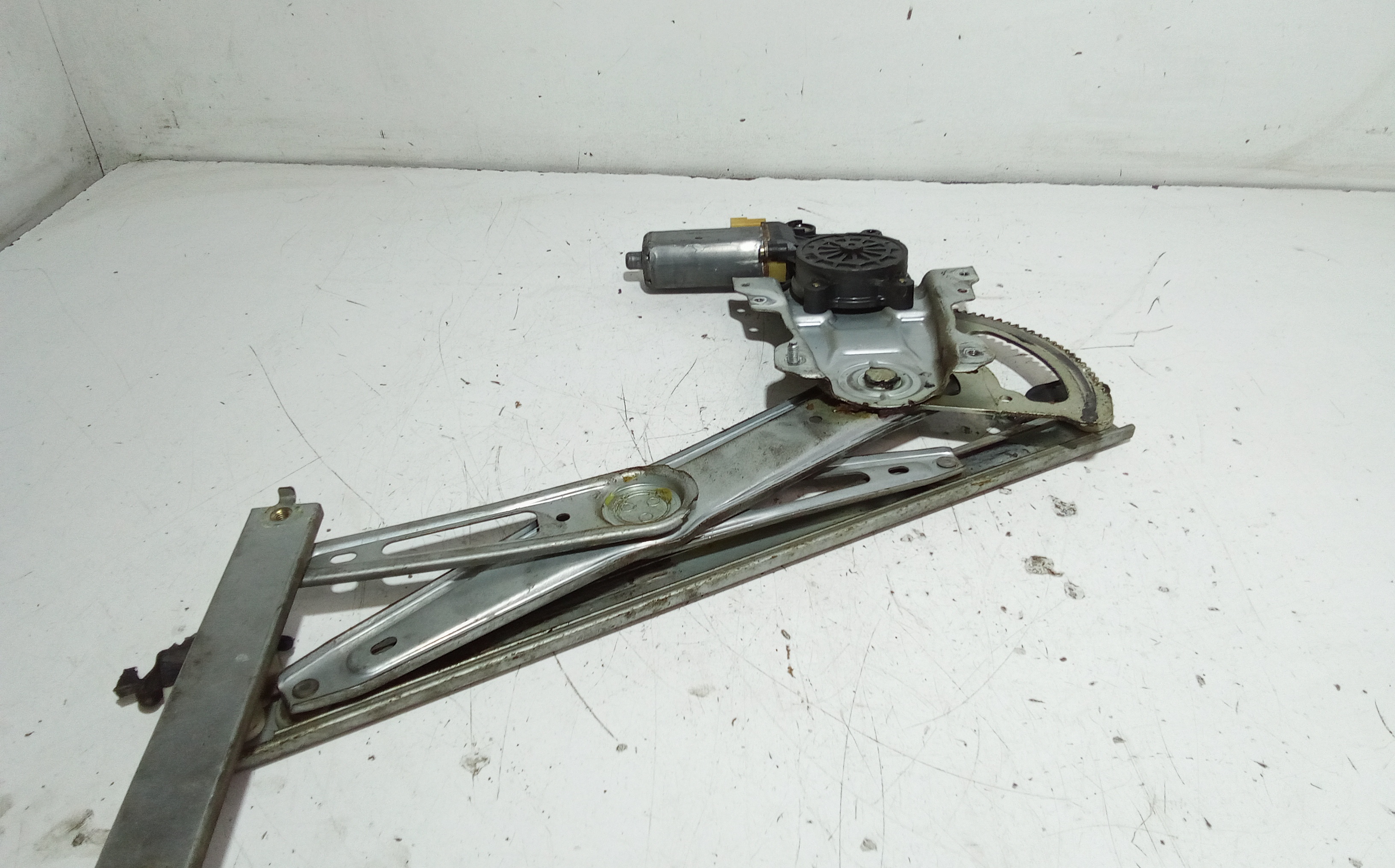 Cremagliera anteriore sinistra Guida per Toyota Yaris 2 Serie