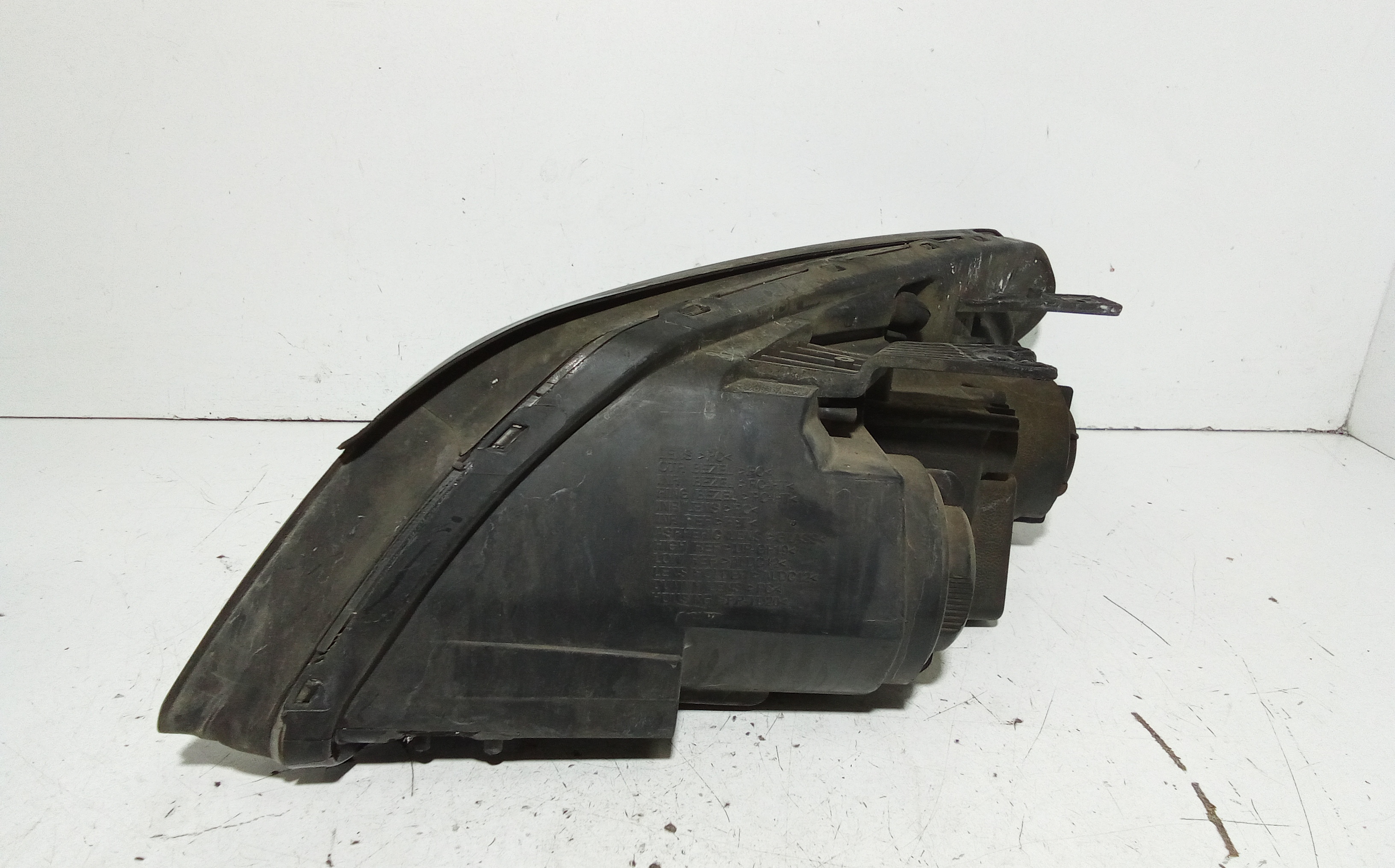 Faro anteriore Destro Passeggero per Chevrolet Captiva 1 Serie (2006 - In produzione)