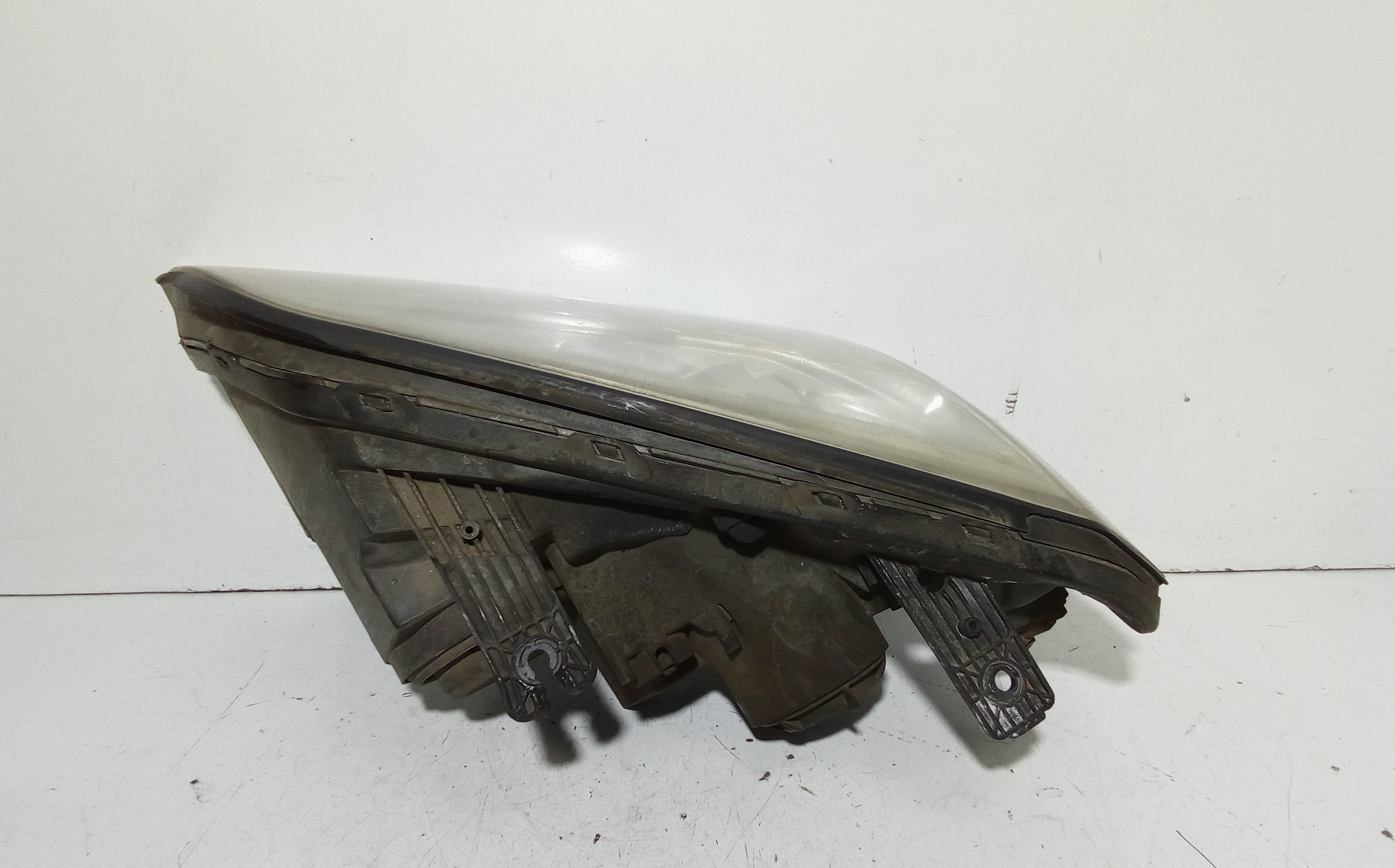 Faro anteriore Destro Passeggero per Chevrolet Captiva 1 Serie (2006 - In produzione)