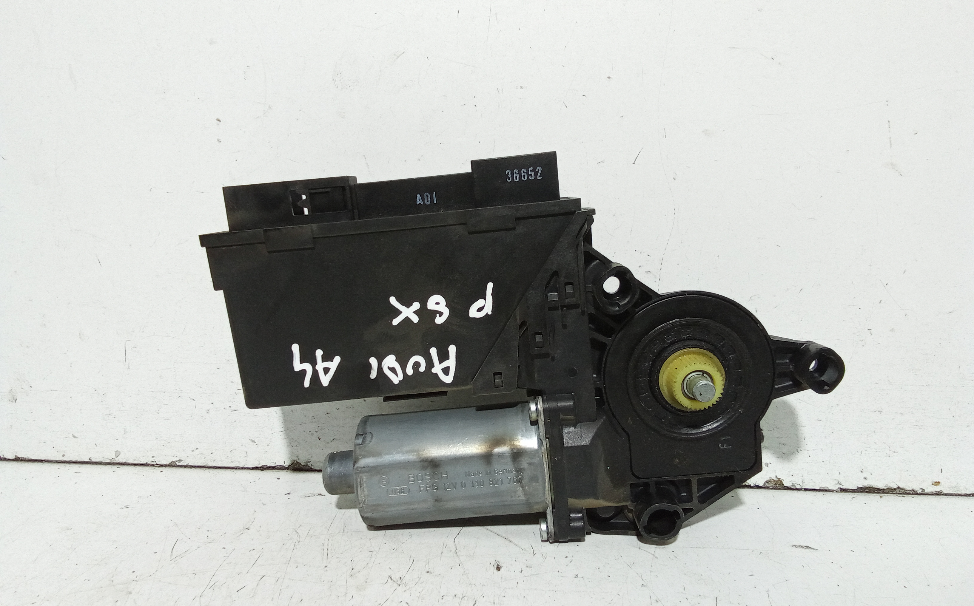 Motorino Alzavetro posteriore Sinistro per Audi A4 Avant (8ed) (04>08) (2004 - 2008)