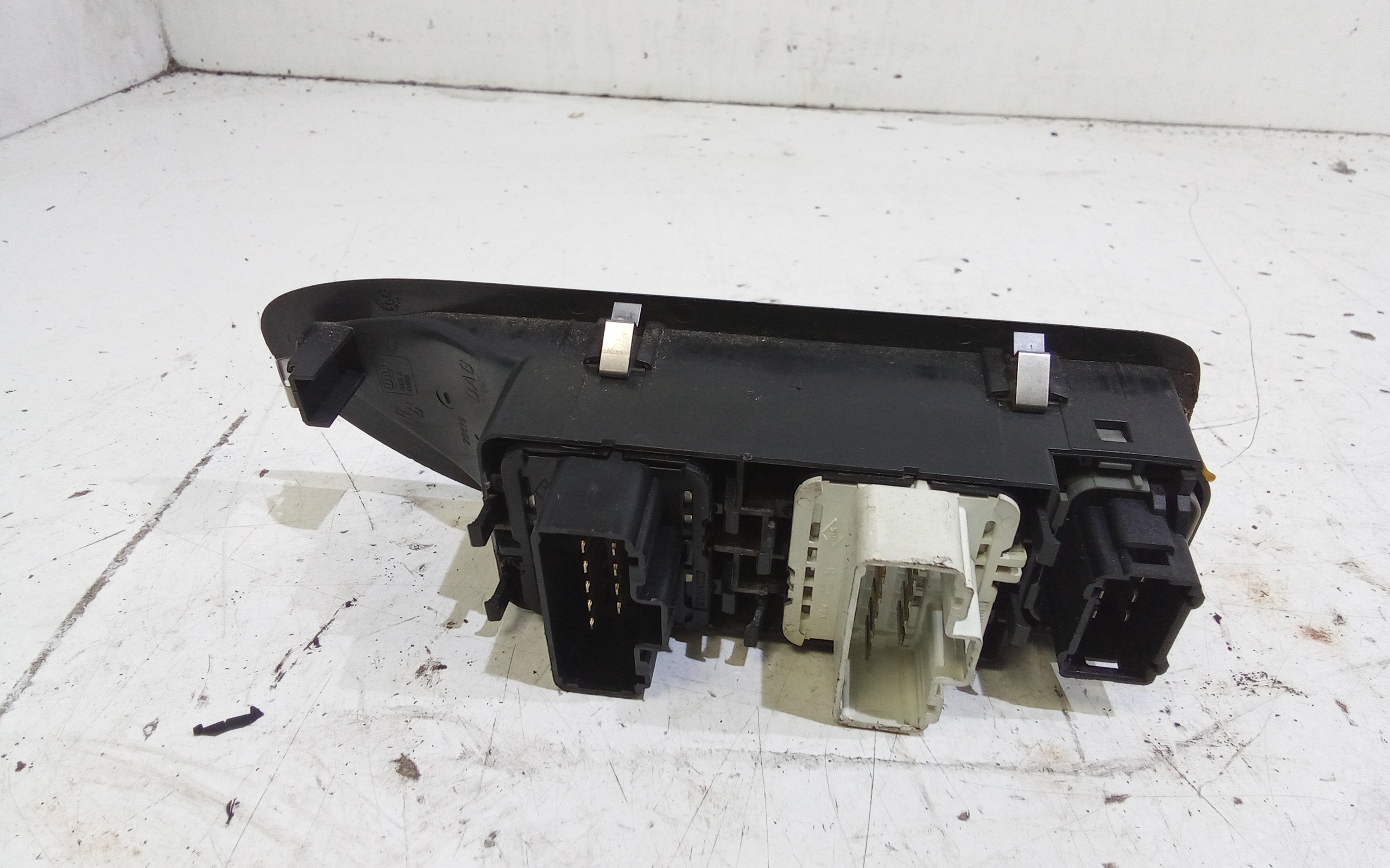 Pulsantiera anteriore sinistra Guida per Renault Laguna Berlina 5 Serie (2007 - In produzione)