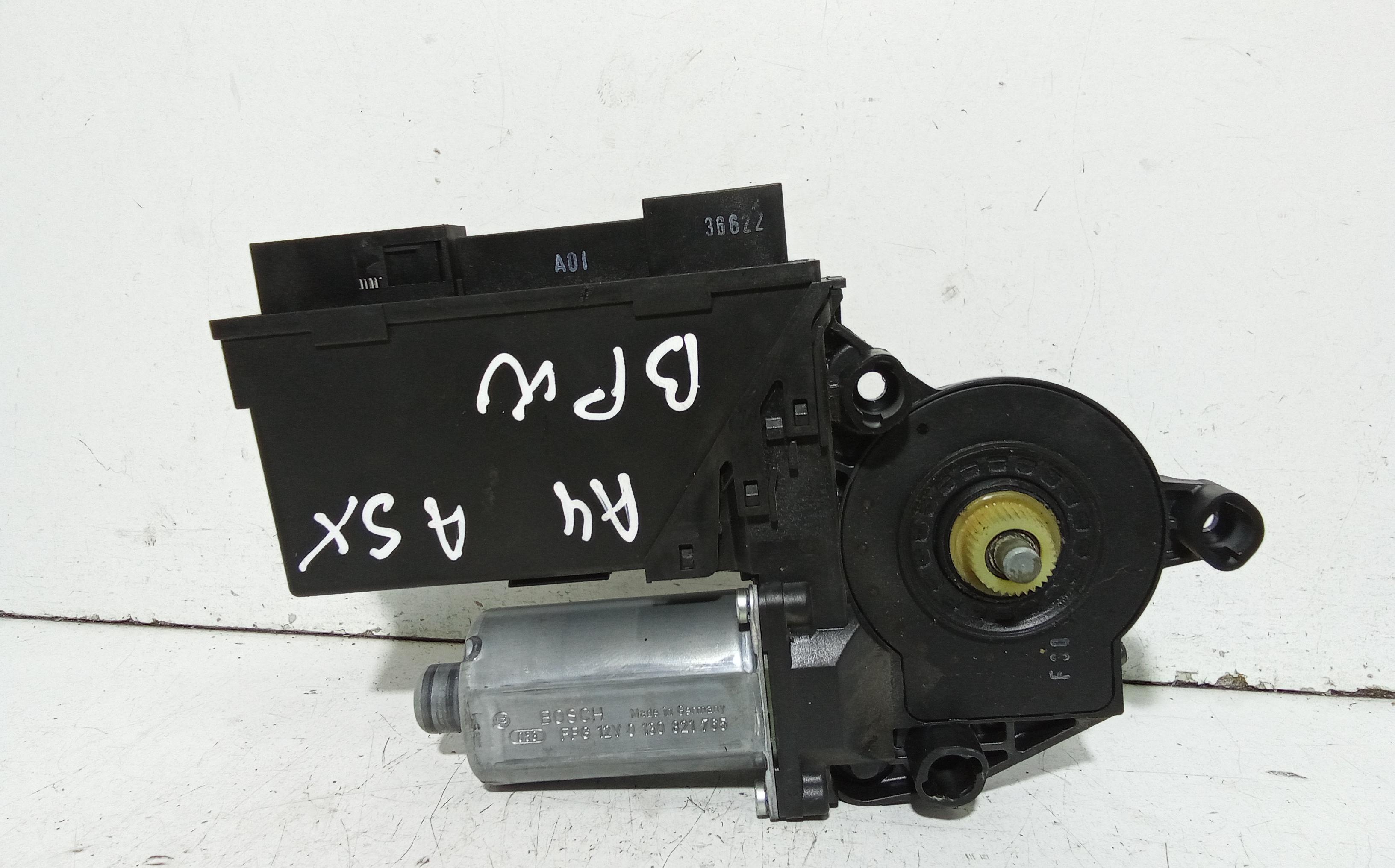 Motorino Alzavetro anteriore Sinistro per Audi A4 Avant (8ed) (04>08) (2004 - 2008)