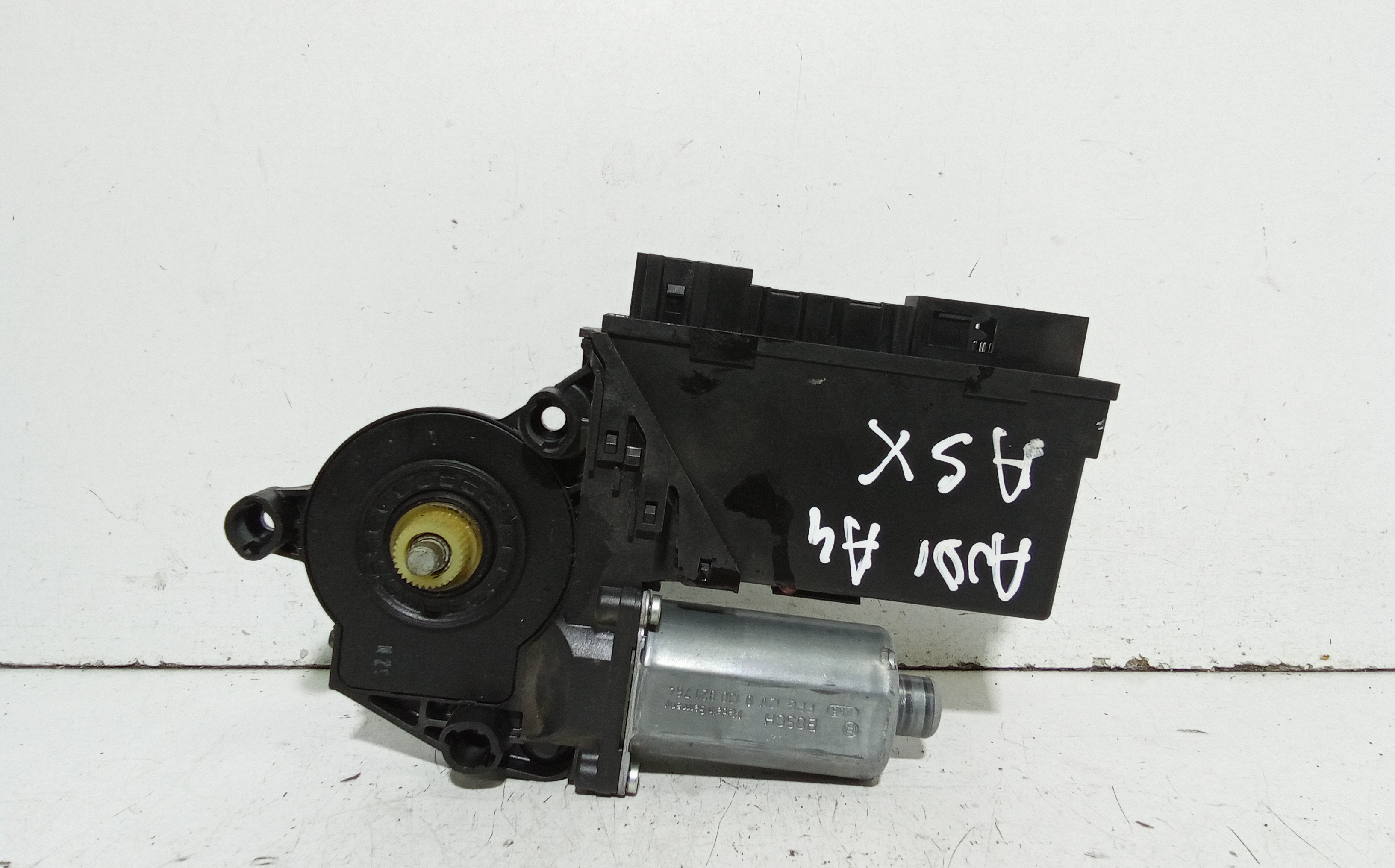 Motorino Alzavetro anteriore destra per Audi A4 Avant (8ed) (04>08) (2004 - 2008)