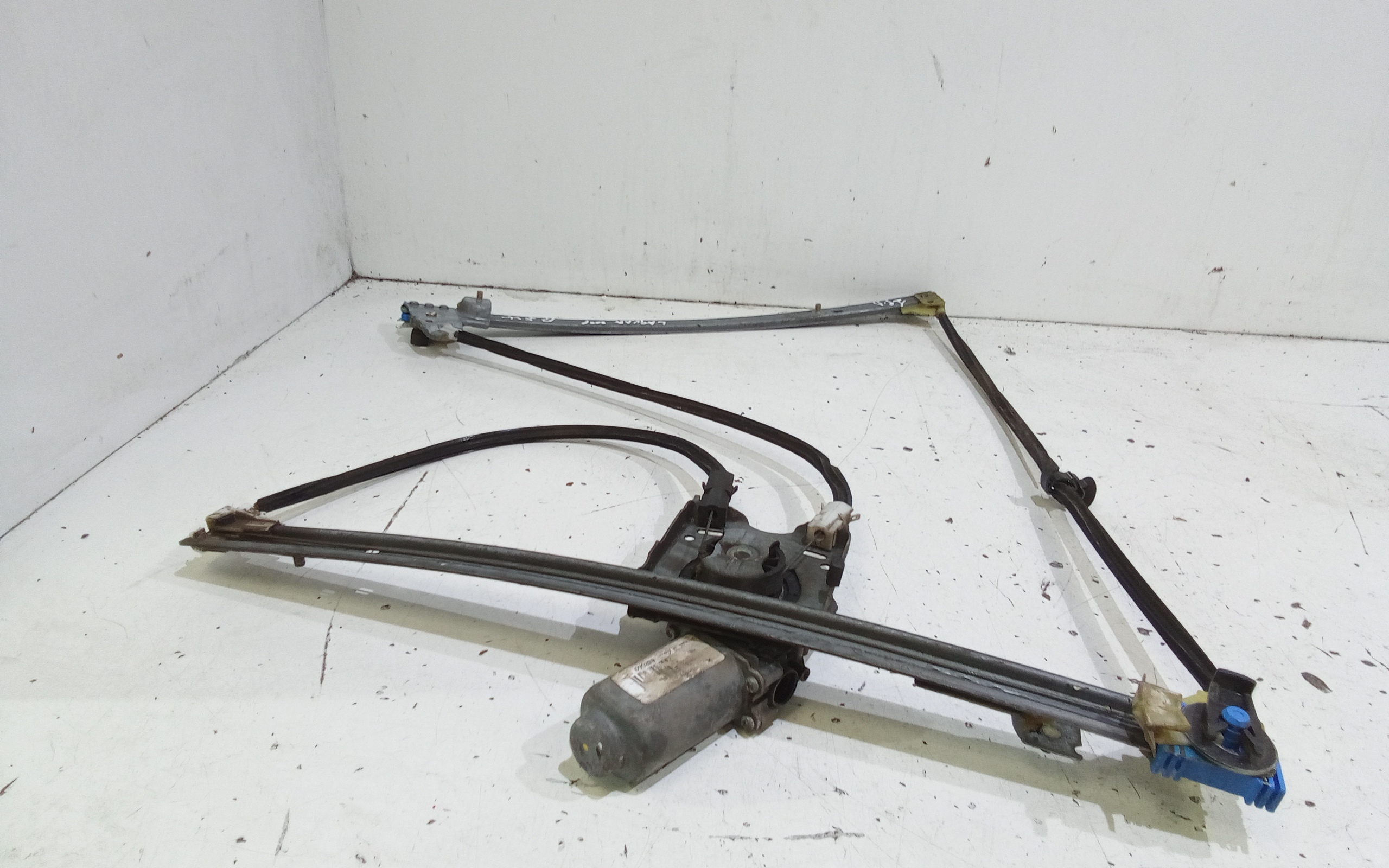 Cremagliera anteriore sinistra Guida per Renault Laguna Berlina 5 Serie (2007 - In produzione)