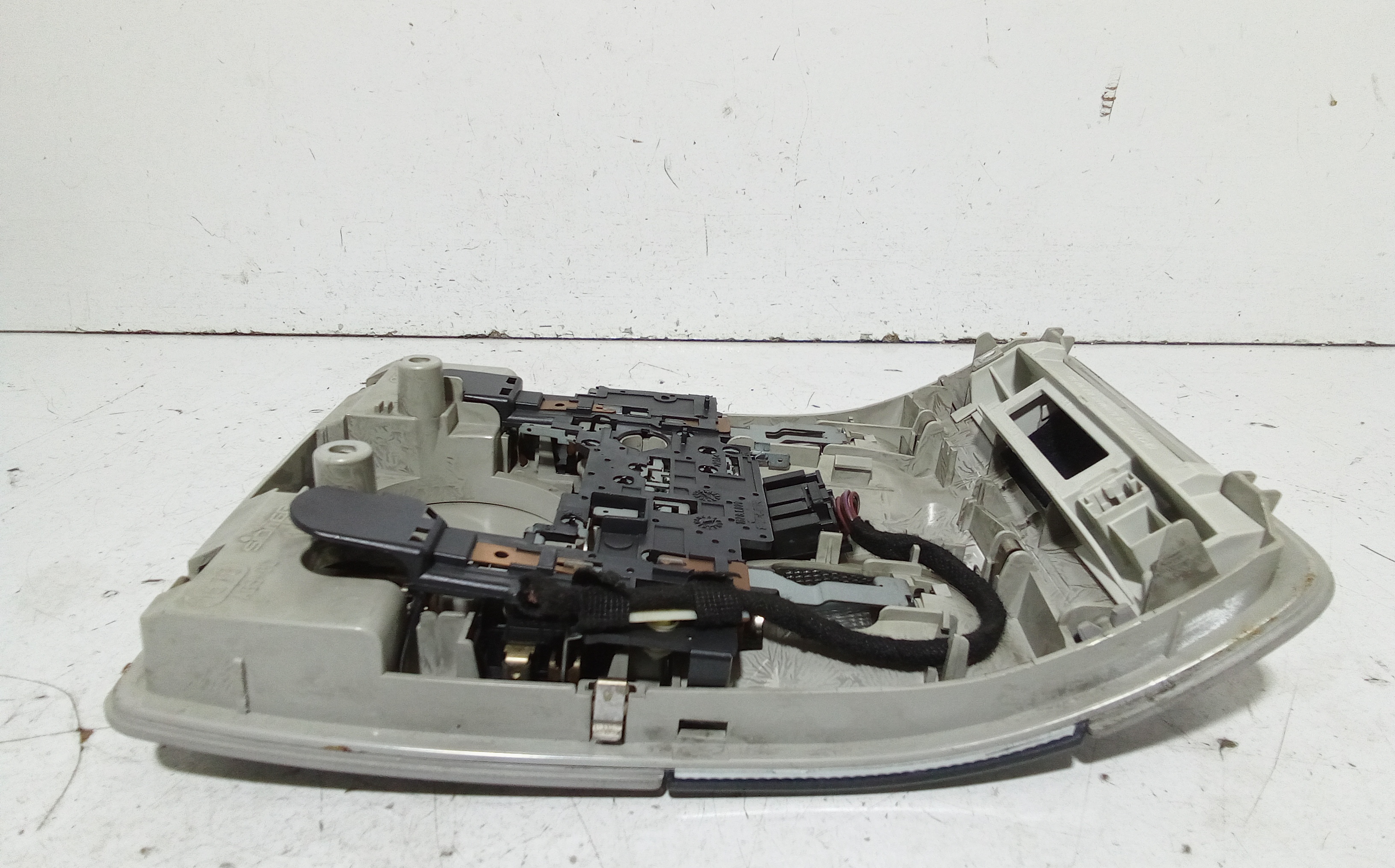 Plafoniera per Audi A4 Avant (8ed) (04>08) (2004 - 2008)