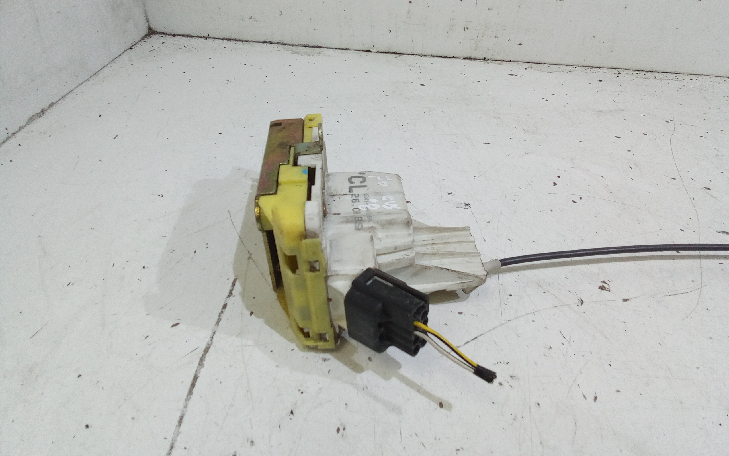 Serratura Anteriore Sinistra per Ford Focus Berlina 3 Serie (2004 - 2008)