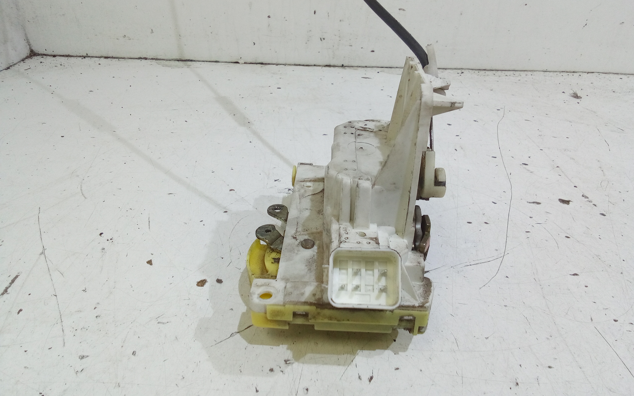 Serratura Anteriore Destra per Ford Focus Berlina 3 Serie (2004 - 2008)