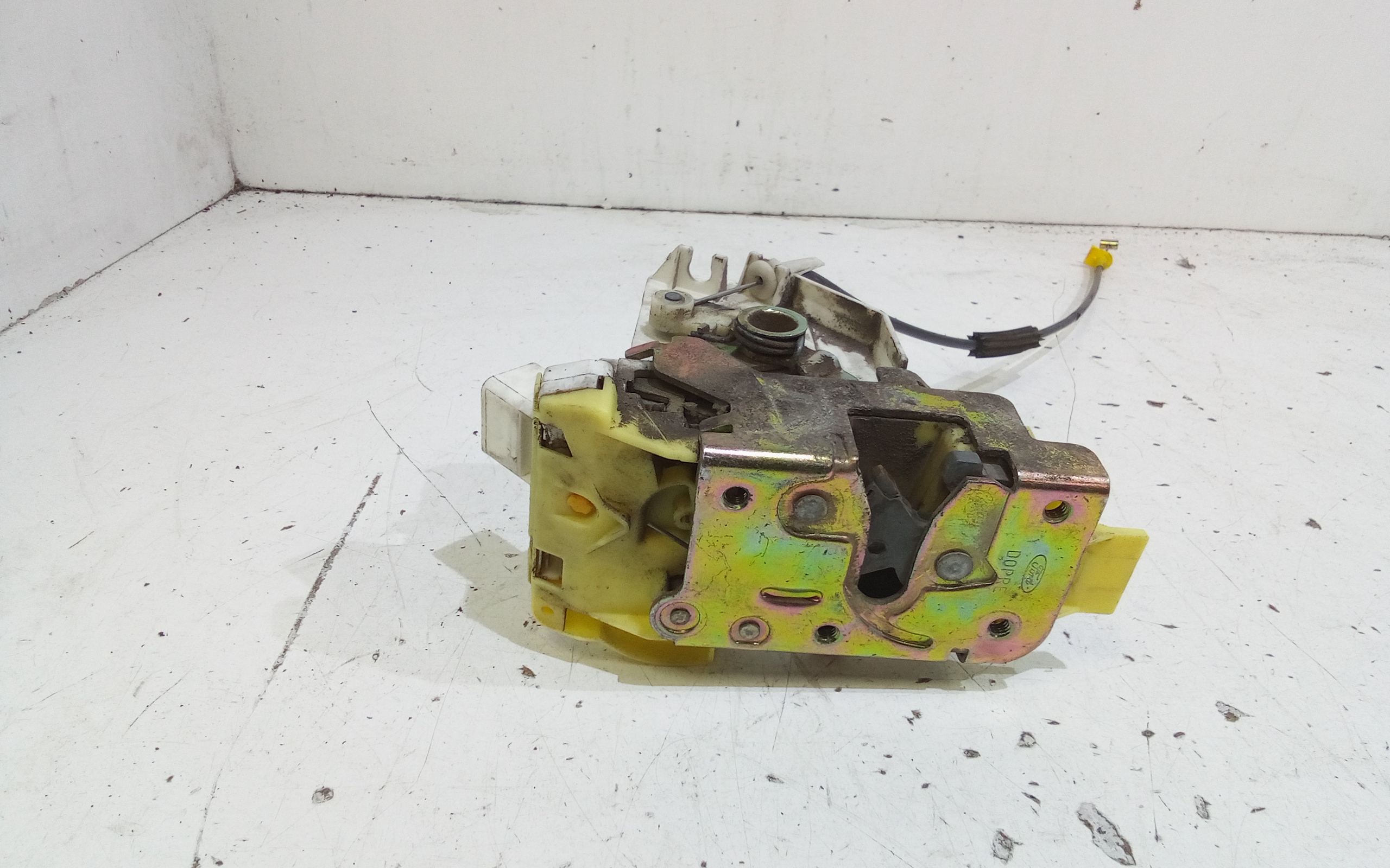 Serratura Anteriore Destra per Ford Focus Berlina 3 Serie (2004 - 2008)