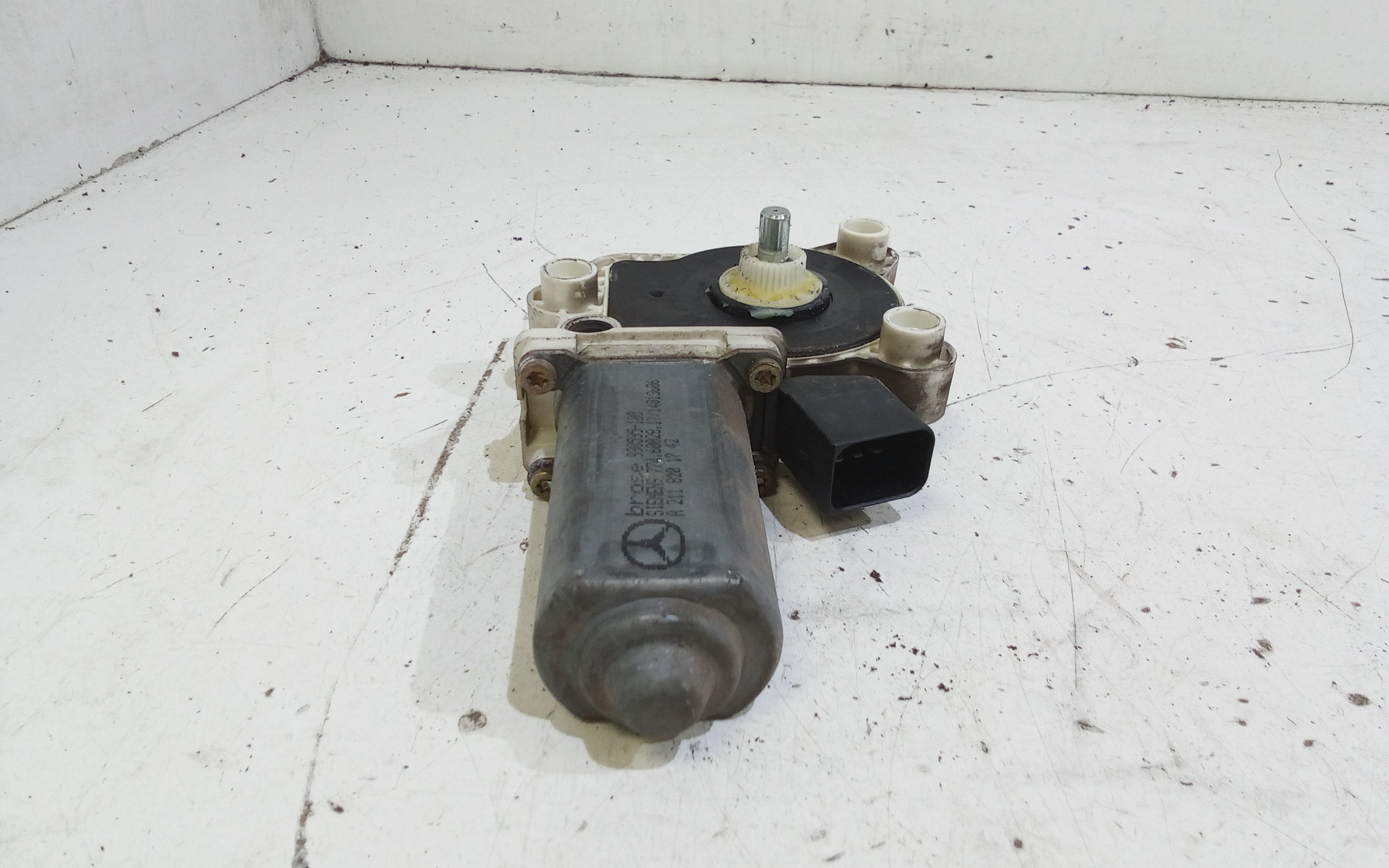 Motorino Alzavetro anteriore Sinistro per Mercedes Classe C Sport Coup W203 (2000 - 2008)