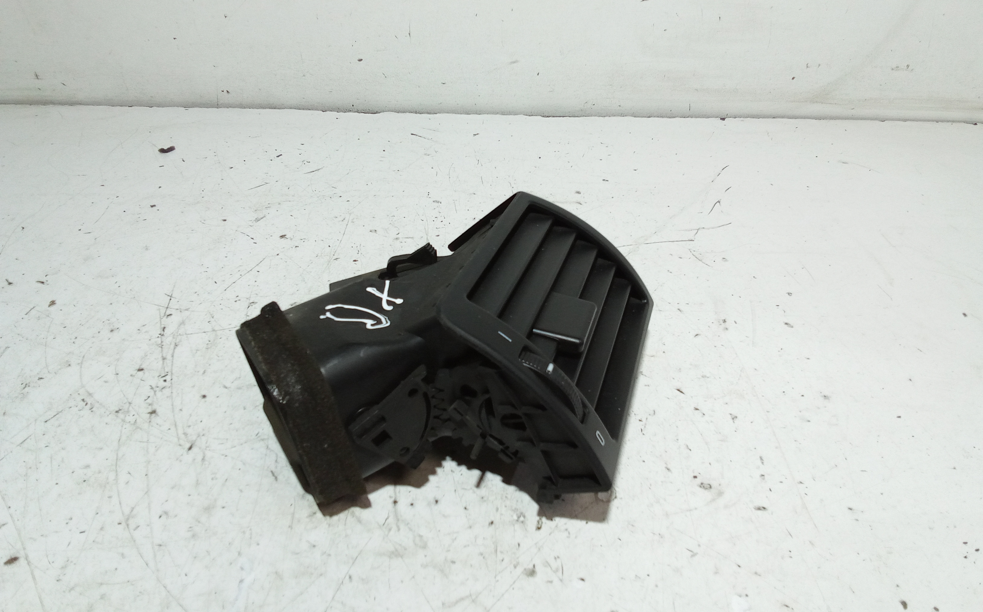 Bocchetta aria cruscotto lato passeggero per Bmw Serie 3 E46 Coup 2 Serie (2003 - 2006)