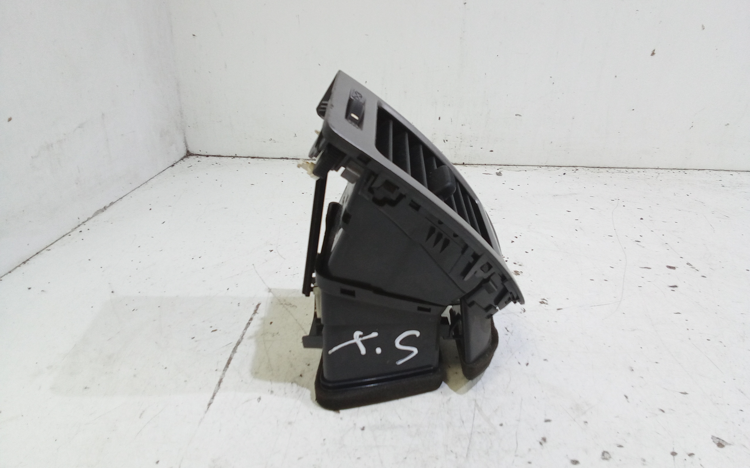 Bocchetta aria cruscotto lato guida per Hyundai I20 1 Serie (2008 - 2014)