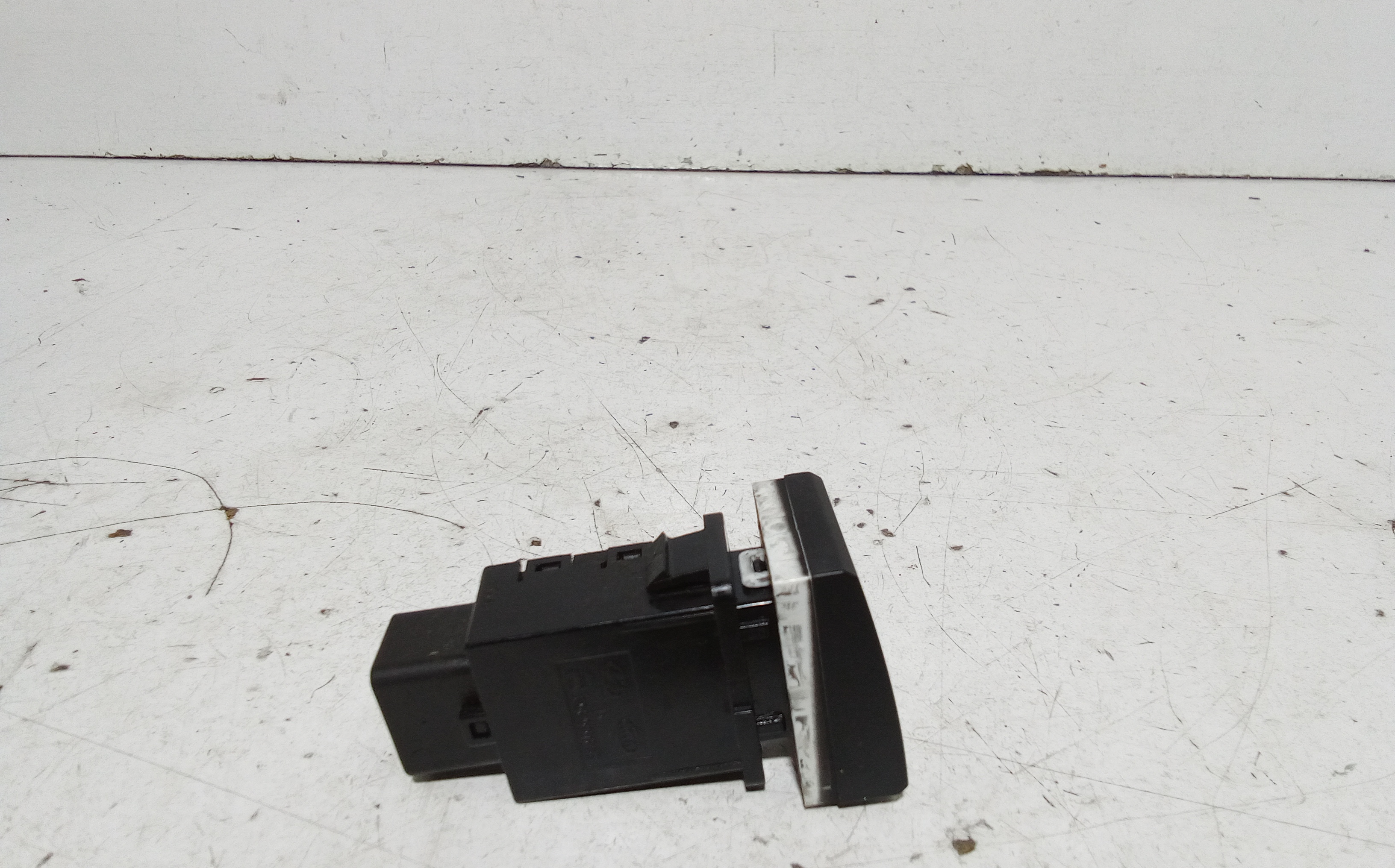 Pulsante Interruttore manopola ESP per Hyundai I20 1 Serie (2008 - 2014)