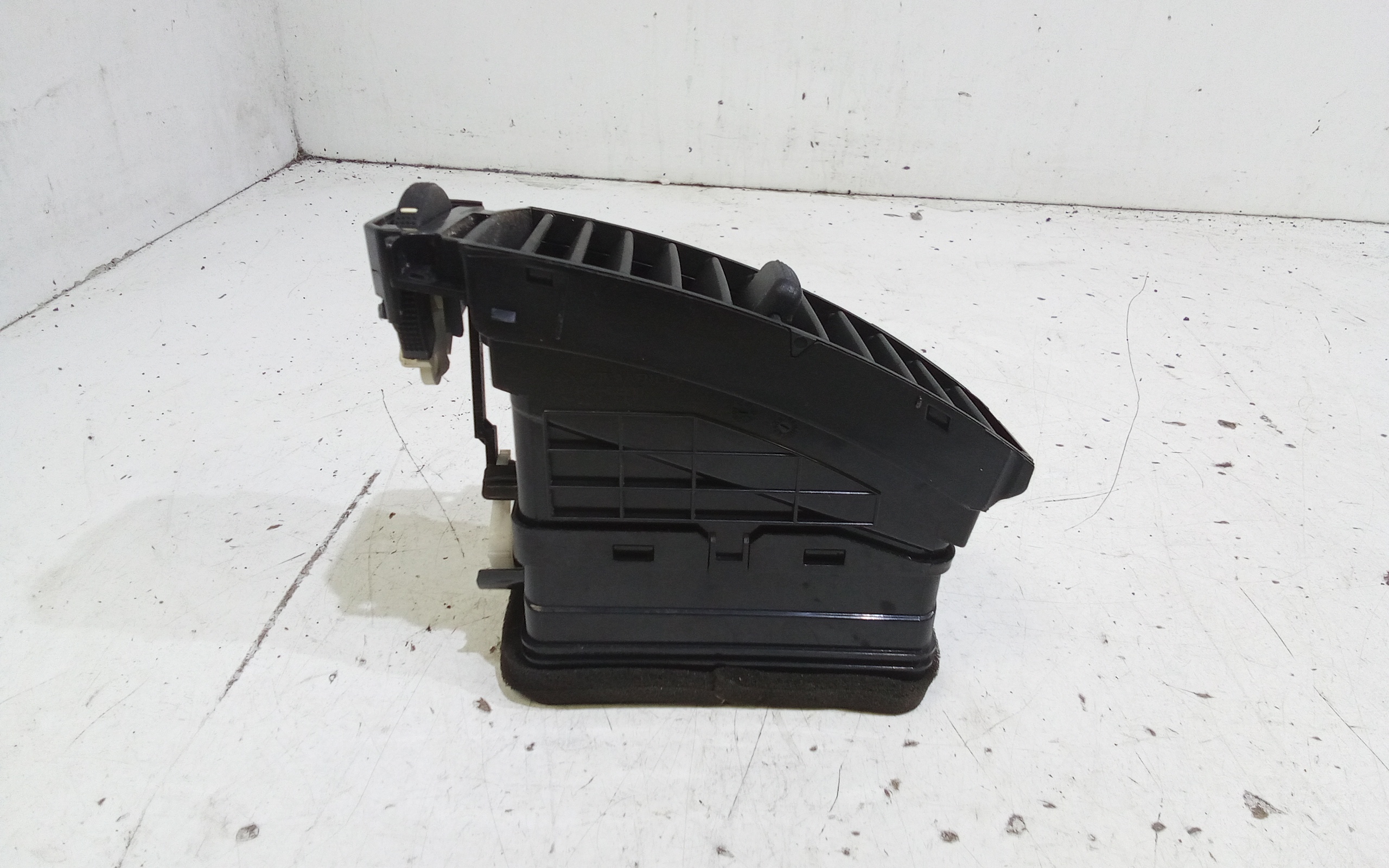 Bocchetta aria cruscotto lato guida per Hyundai I20 1 Serie (2008 - 2014)