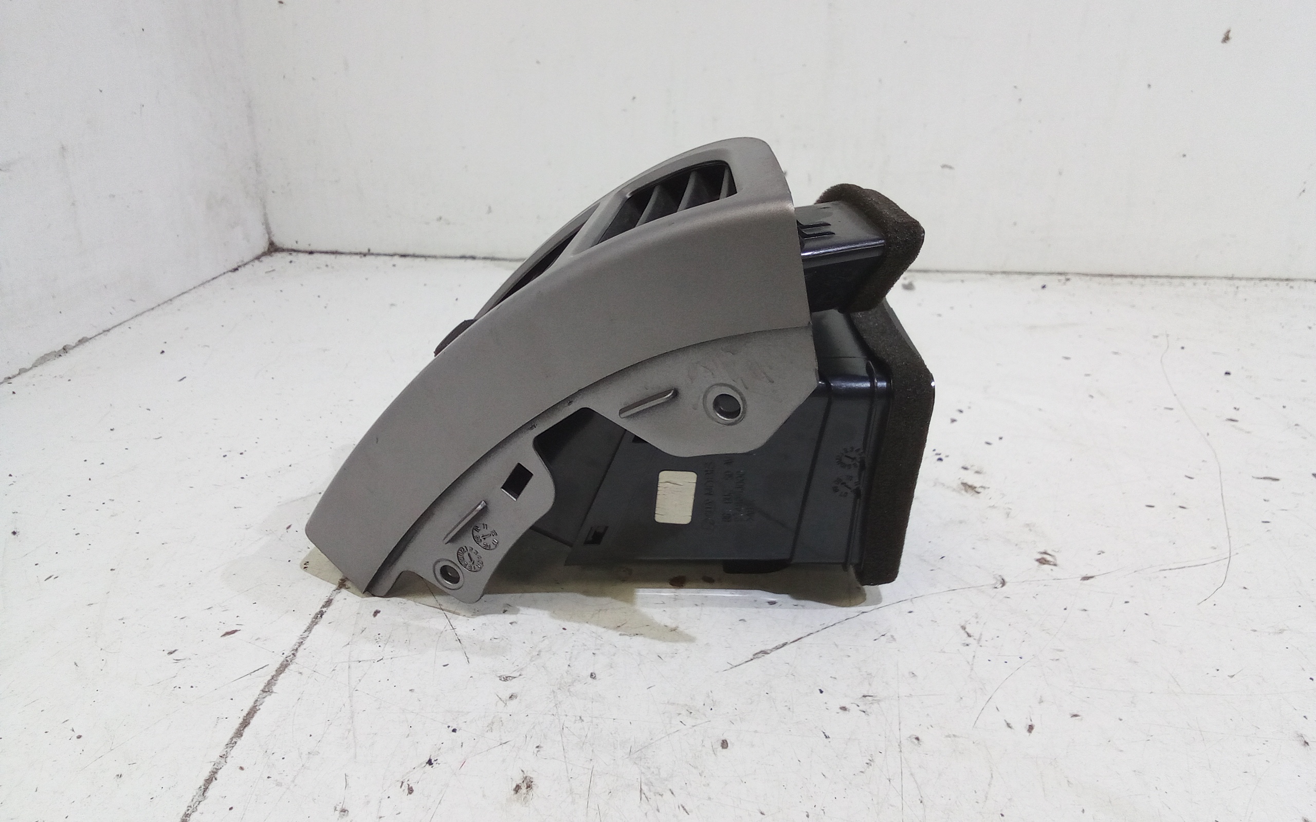 Bocchetta aria cruscotto lato guida per Hyundai I20 1 Serie (2008 - 2014)