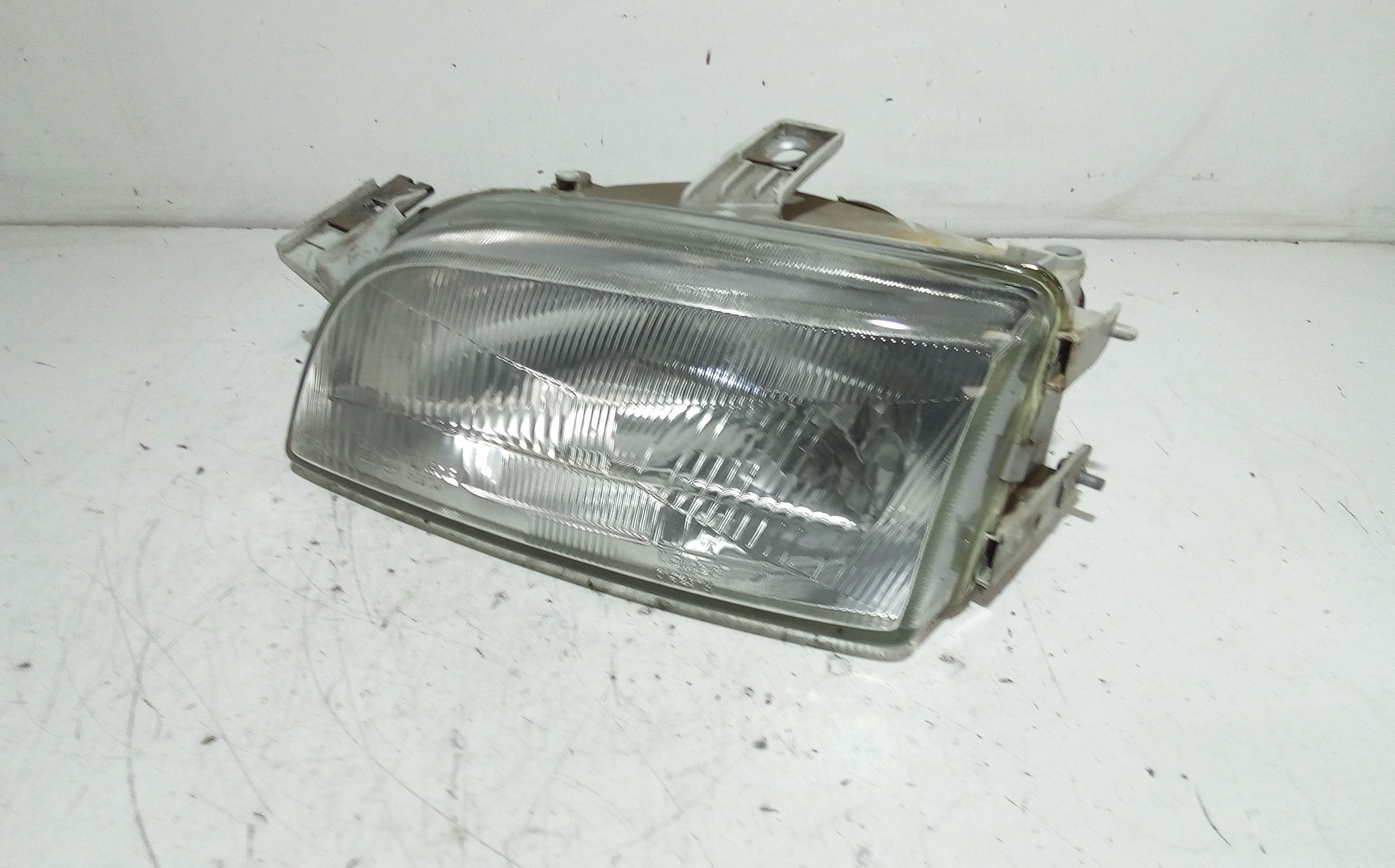 Cornice faro anteriore SX guida per Fiat Punto Berlina 3p (1993 - 1999)