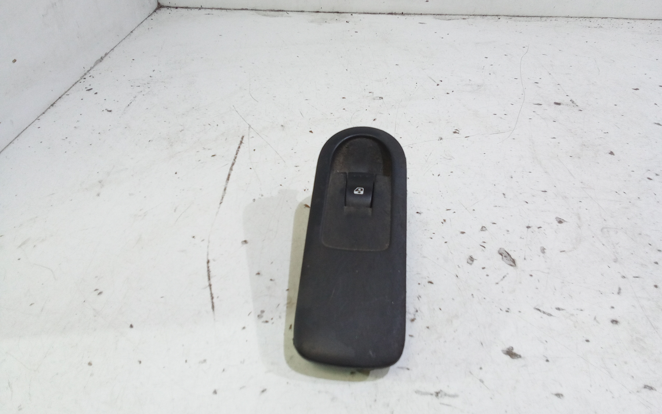 Pulsantiera Anteriore Destra Passeggero dper Renault Scenic Serie (03>09) (2003 - 2009)