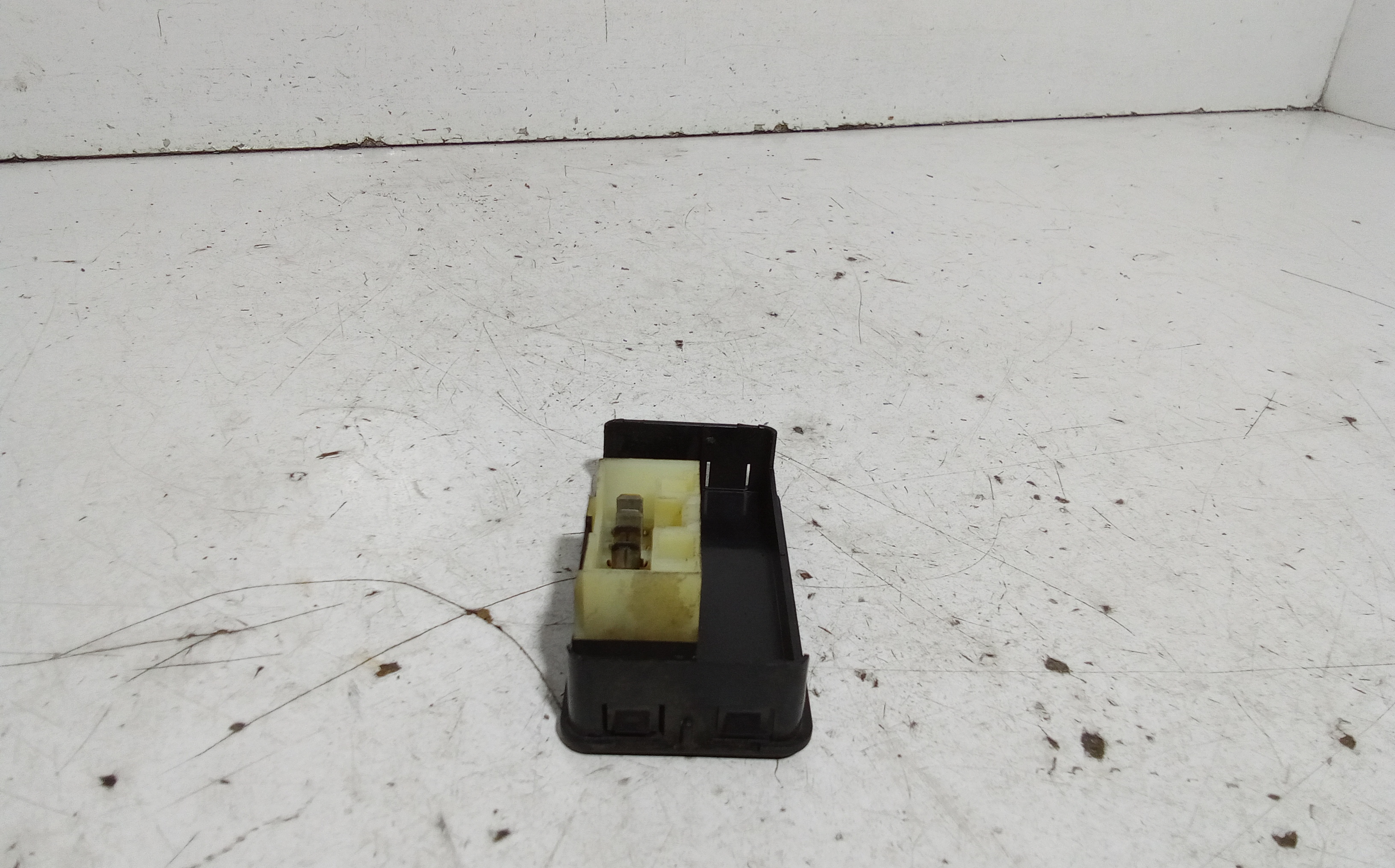 Pulsantiera Anteriore Destra Passeggero per Fiat Punto Berlina 3p (1993 - 1999)