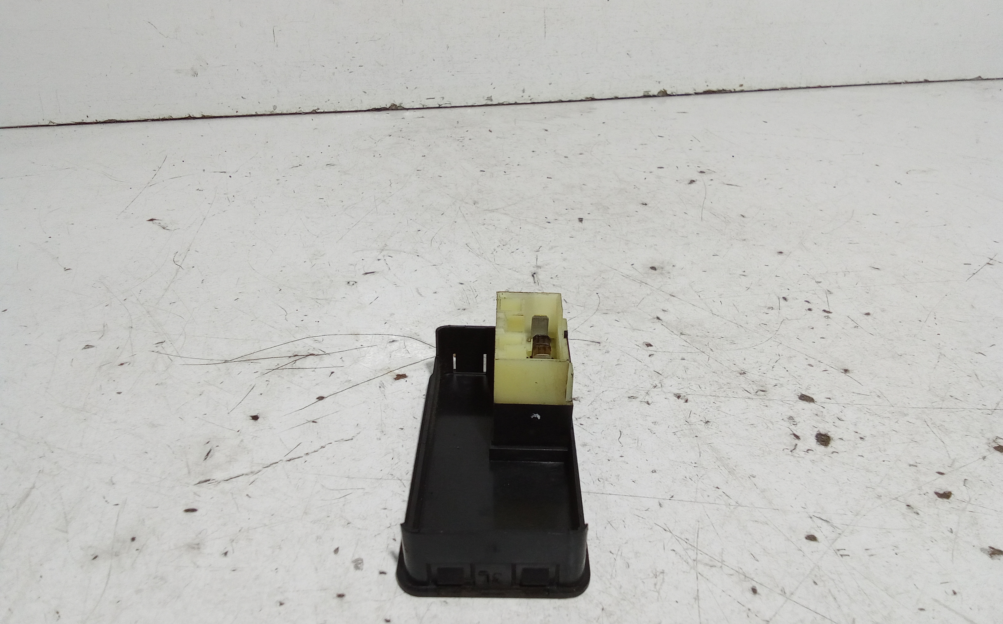 Pulsantiera Anteriore Destra Passeggero per Fiat Punto Berlina 3p (1993 - 1999)