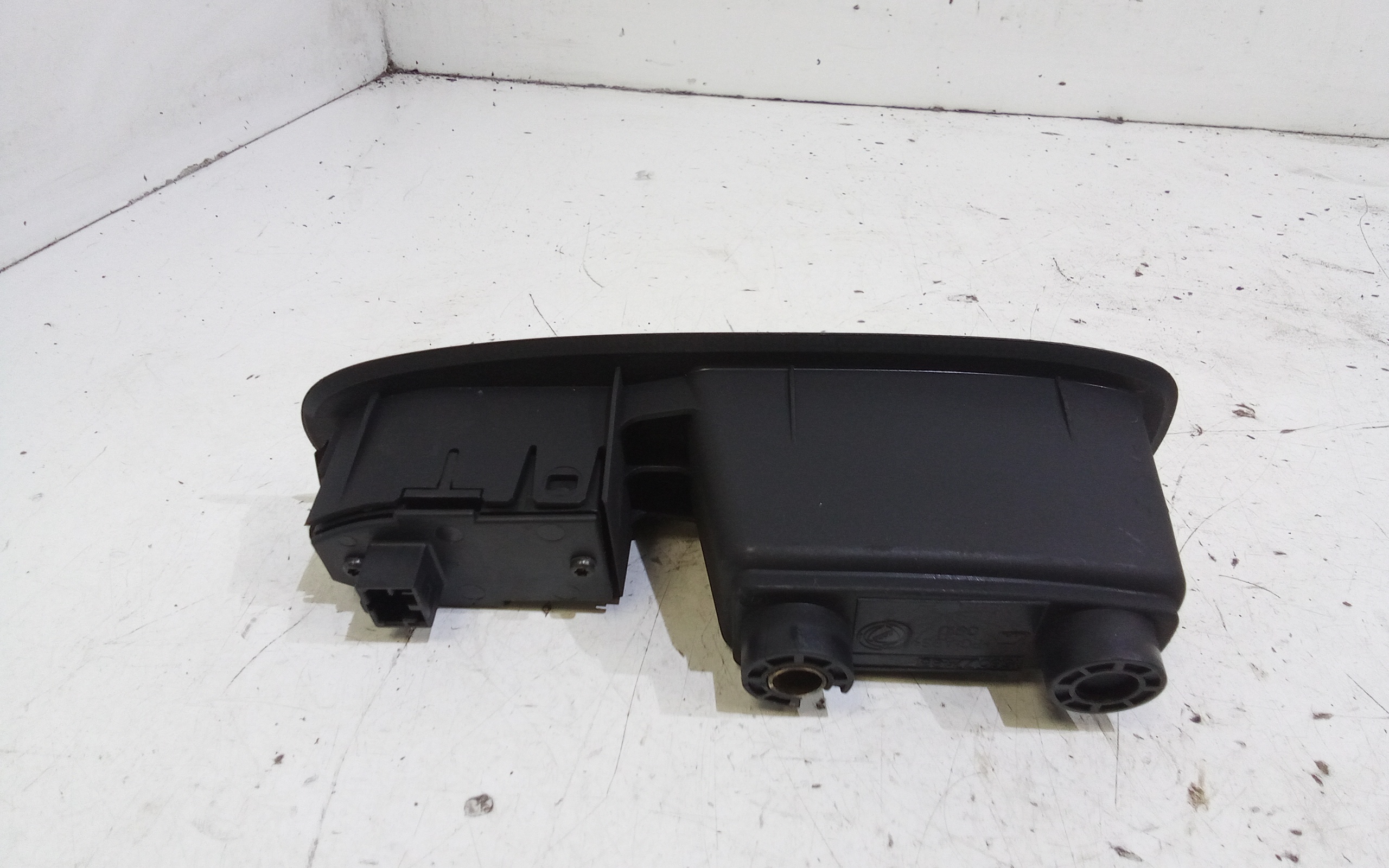 Pulsantiera Posteriore Destra per Alfa Romeo 159 Sportwagon Serie (05>11) (2005 - 2011)