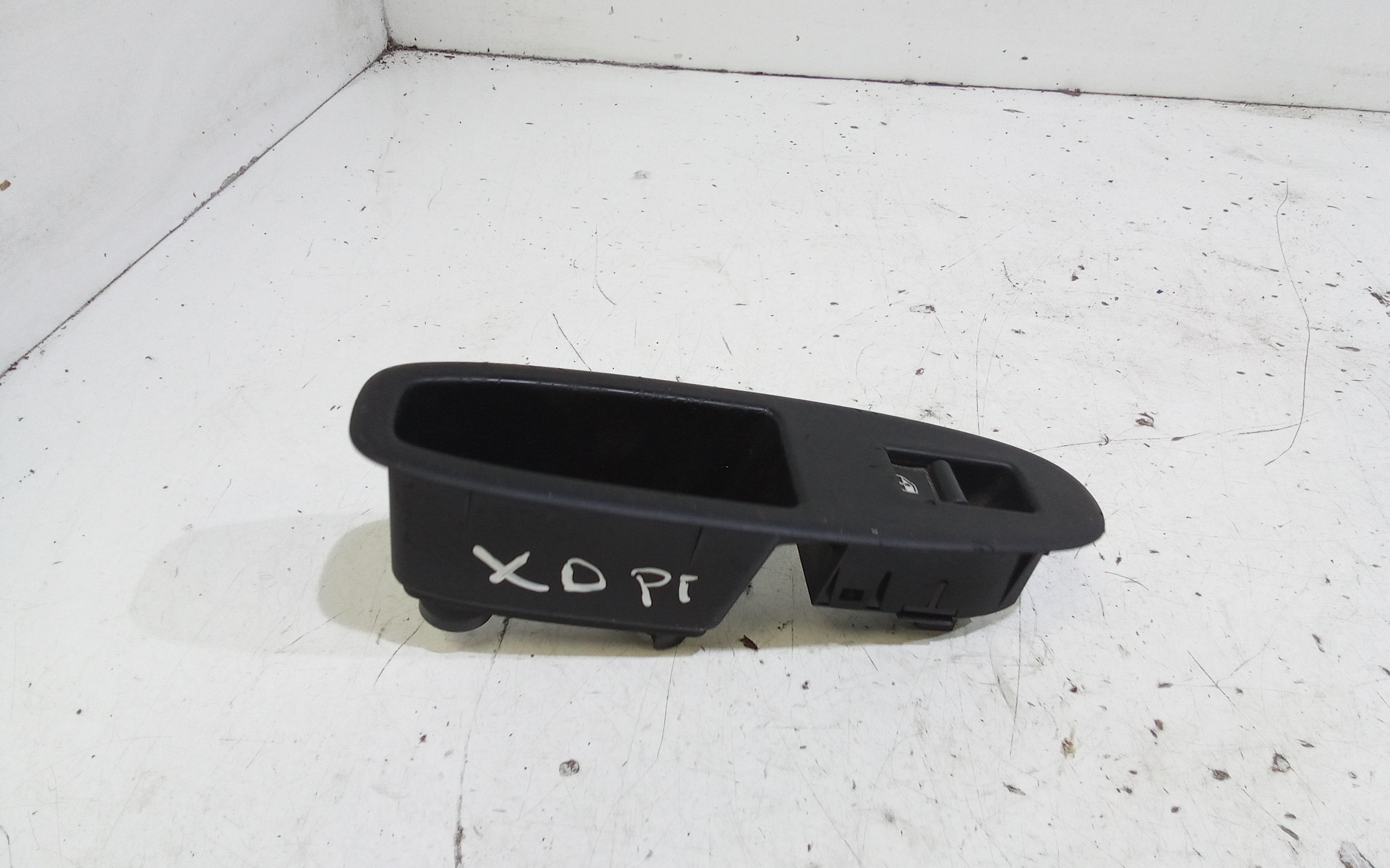 Pulsantiera Posteriore Destra per Alfa Romeo 159 Sportwagon Serie (05>11) (2005 - 2011)