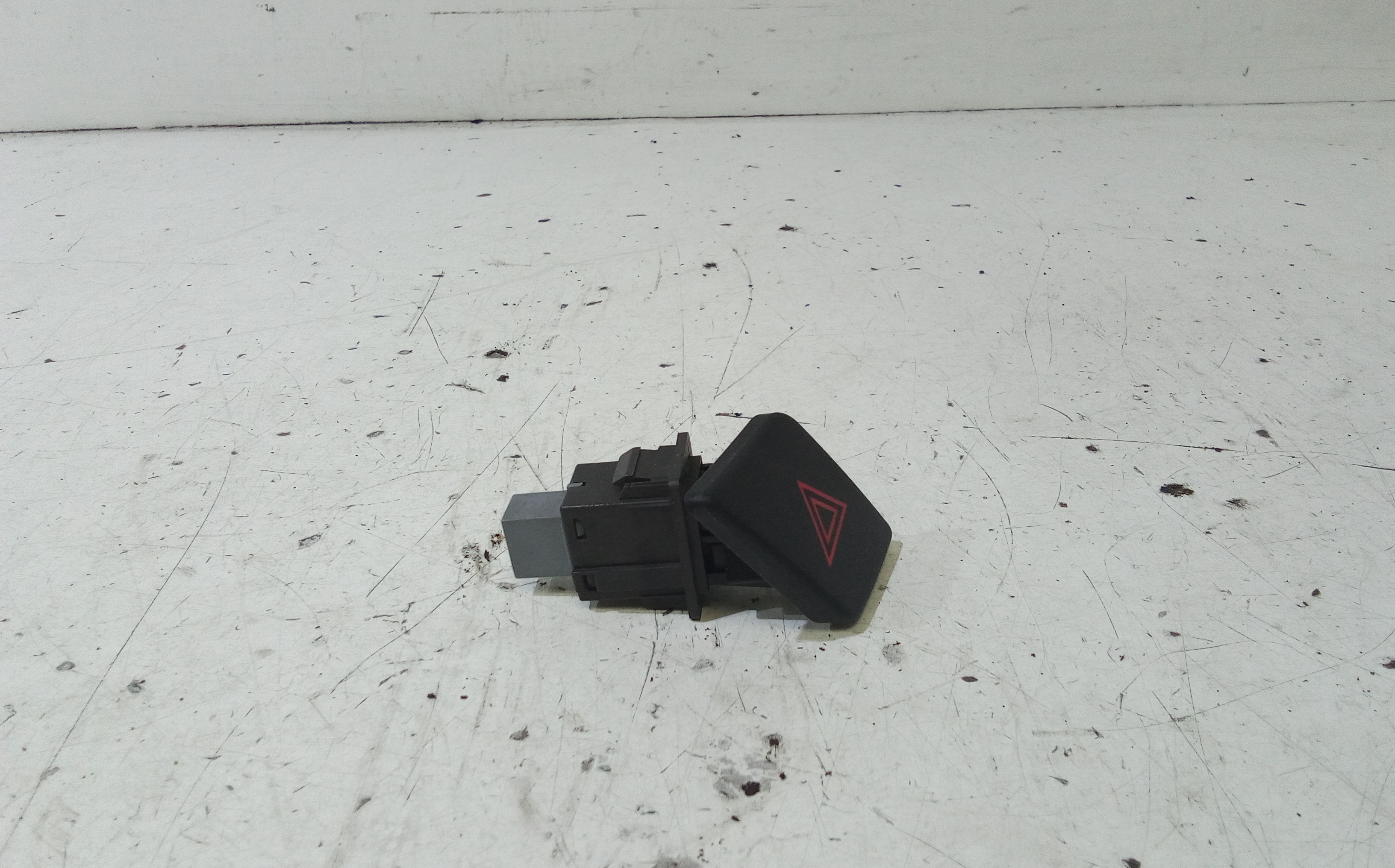 Pulsante luci di emergenza per Toyota Yaris Serie (05>08) (2005 - 2008)