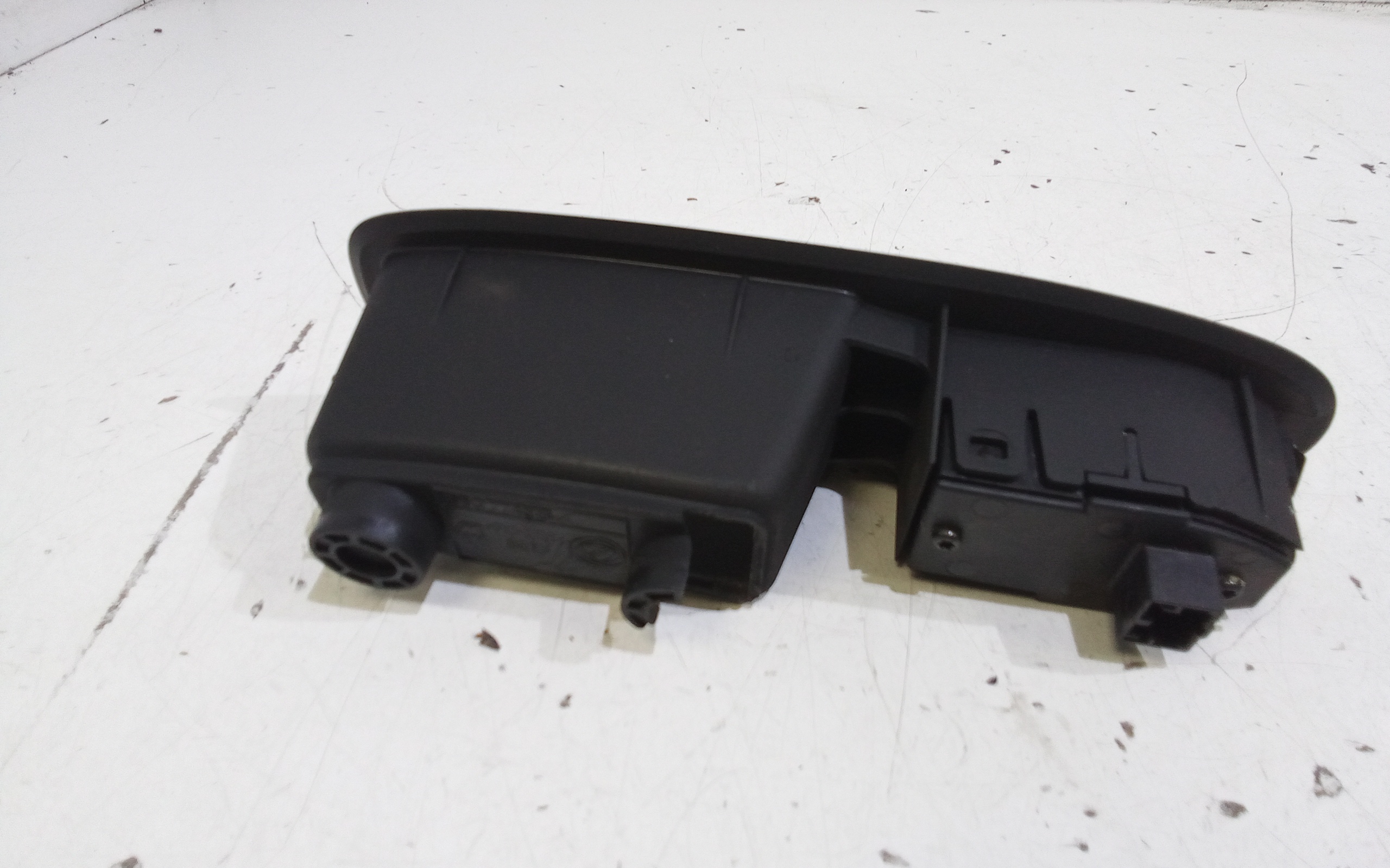 Pulsantiera Posteriore Sinistra per Alfa Romeo 159 Sportwagon Serie (05>11) (2005 - 2011)