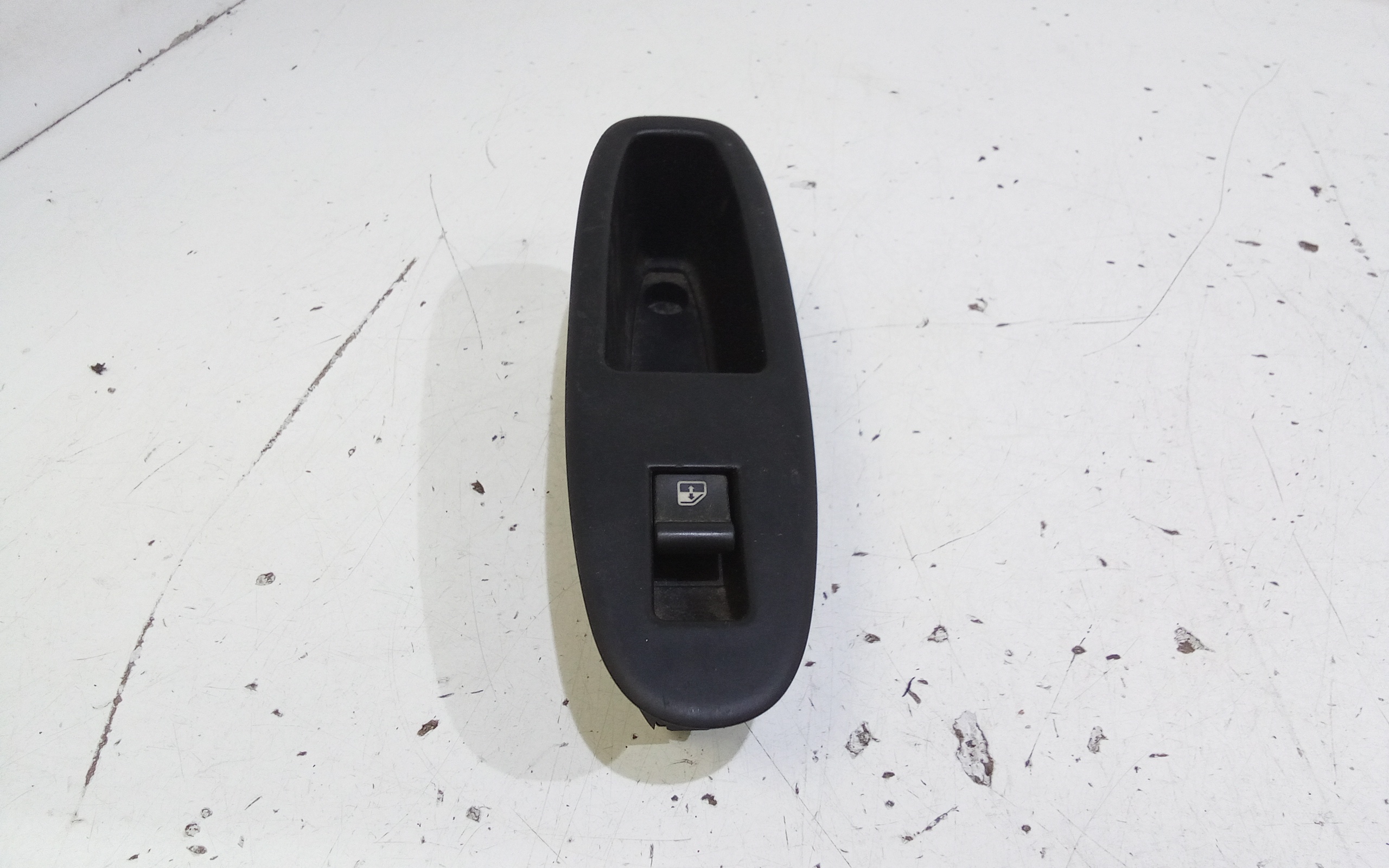 Pulsantiera Posteriore Sinistra per Alfa Romeo 159 Sportwagon Serie (05>11) (2005 - 2011)