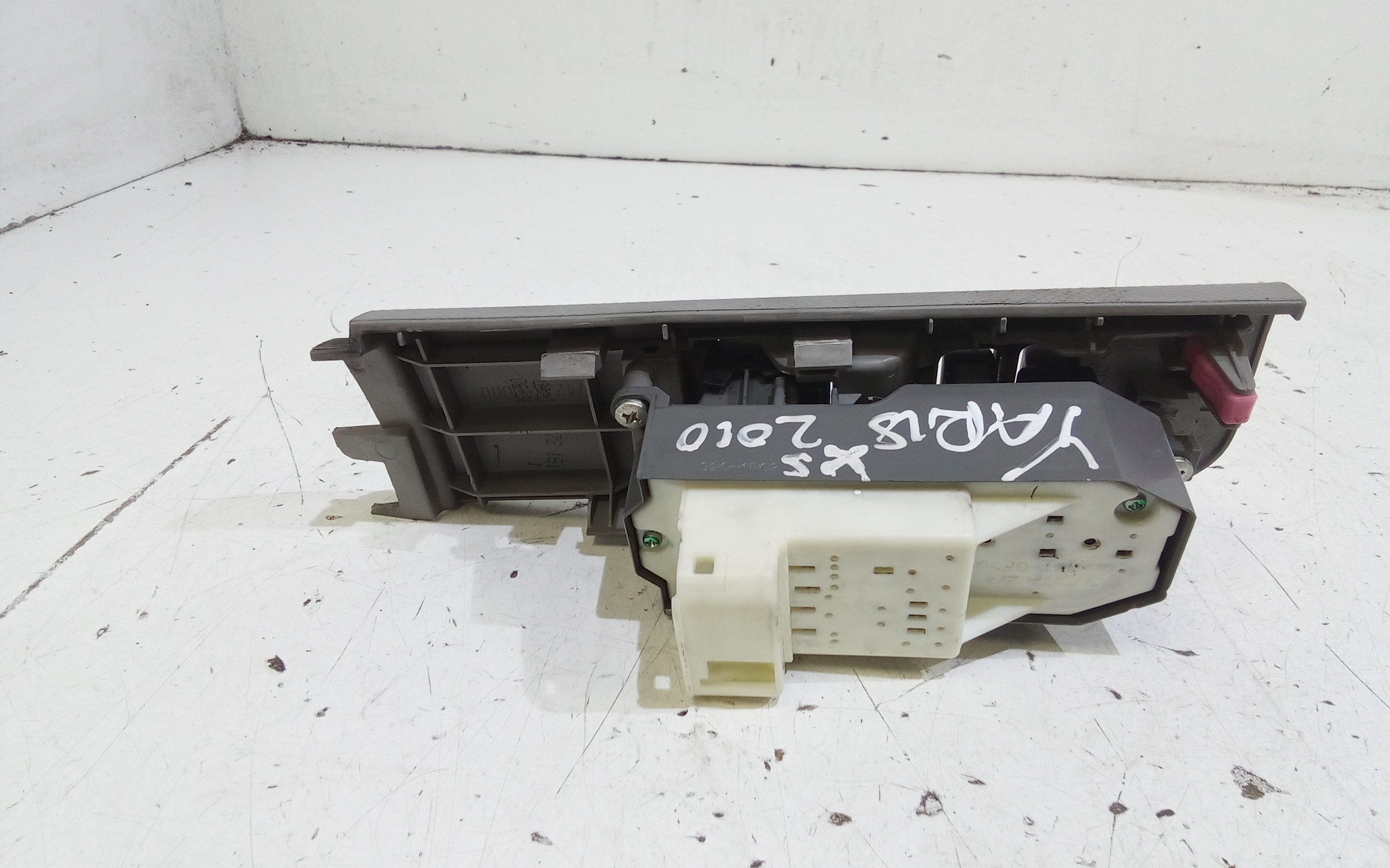 Pulsantiera anteriore sinistra Guida per Toyota Yaris Serie (08>11) (2008 - 2011)