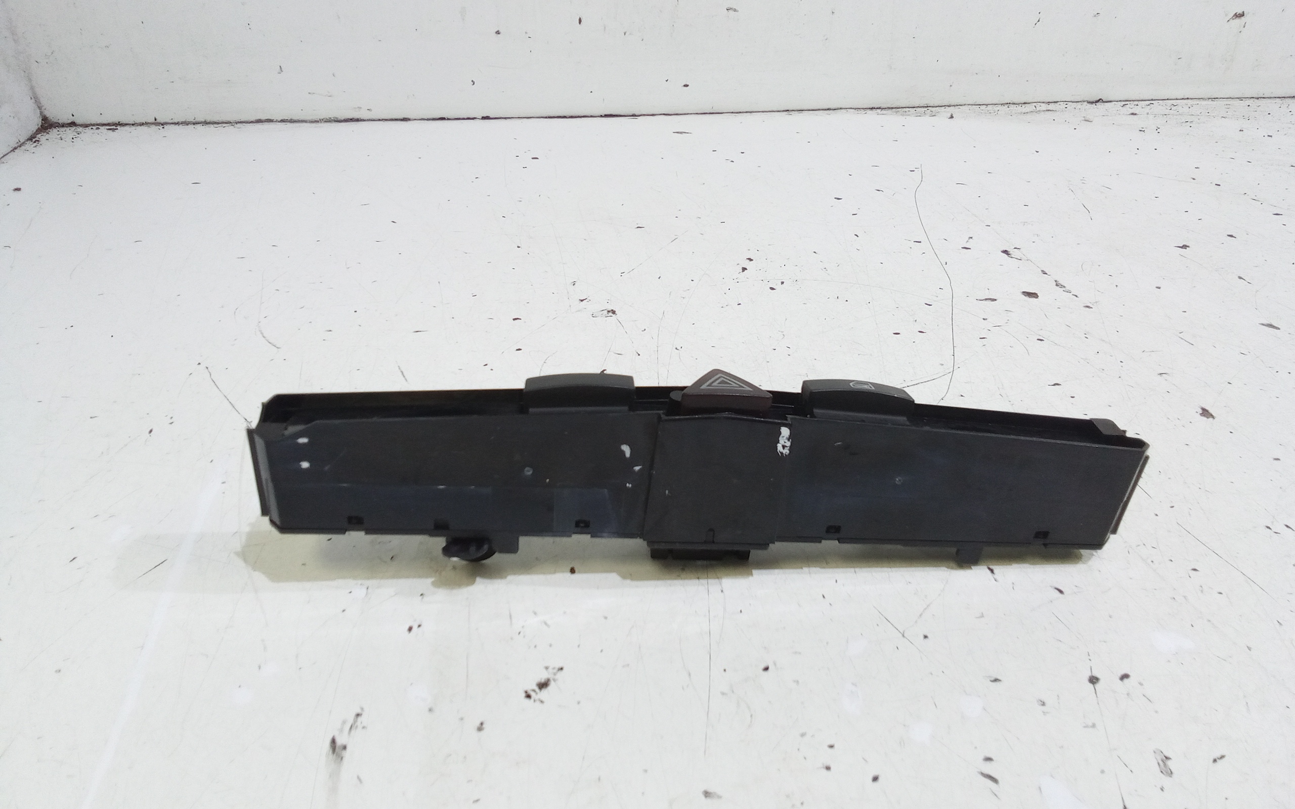 Pulsante luci di emergenza per Opel Zafira B 2 Serie (2008 - In produzione)