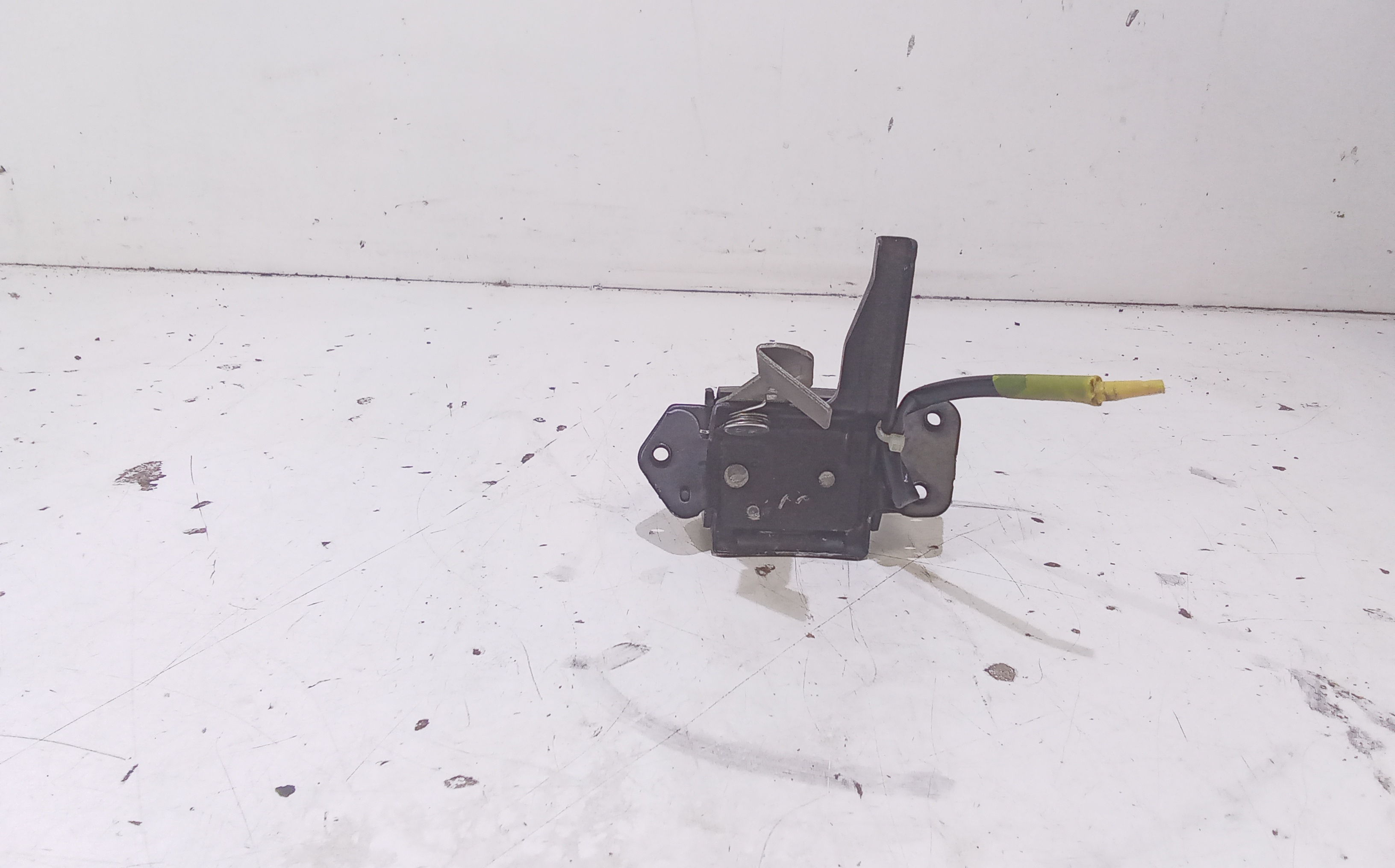 Serratura Cofano Posteriore per Toyota Yaris Serie (08>11) (2008 - 2011)