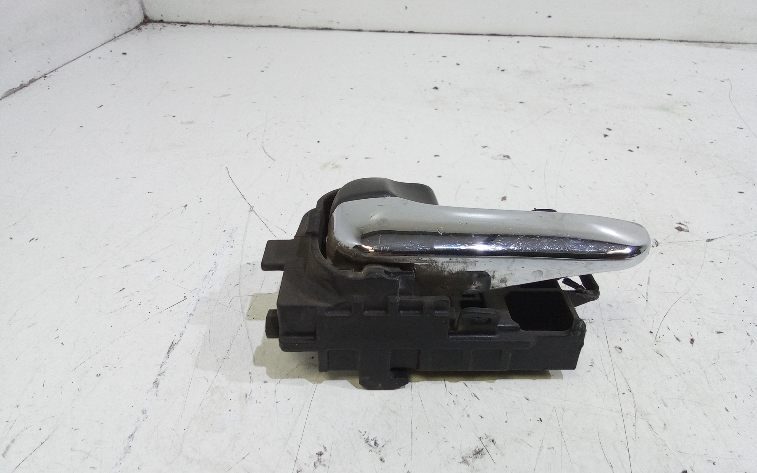 Maniglia interna anteriore Sinistra per Nissan X-trail 1 Serie (2001 - 2007)