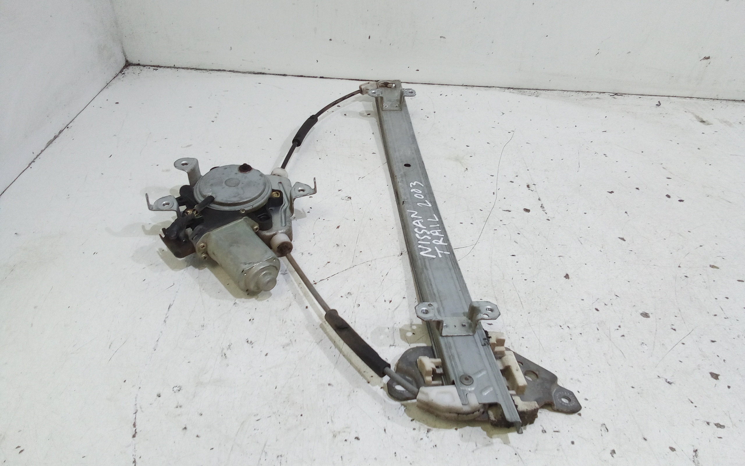 Cremagliera anteriore sinistra Guida per Nissan X-trail 1 Serie (2001 - 2007)