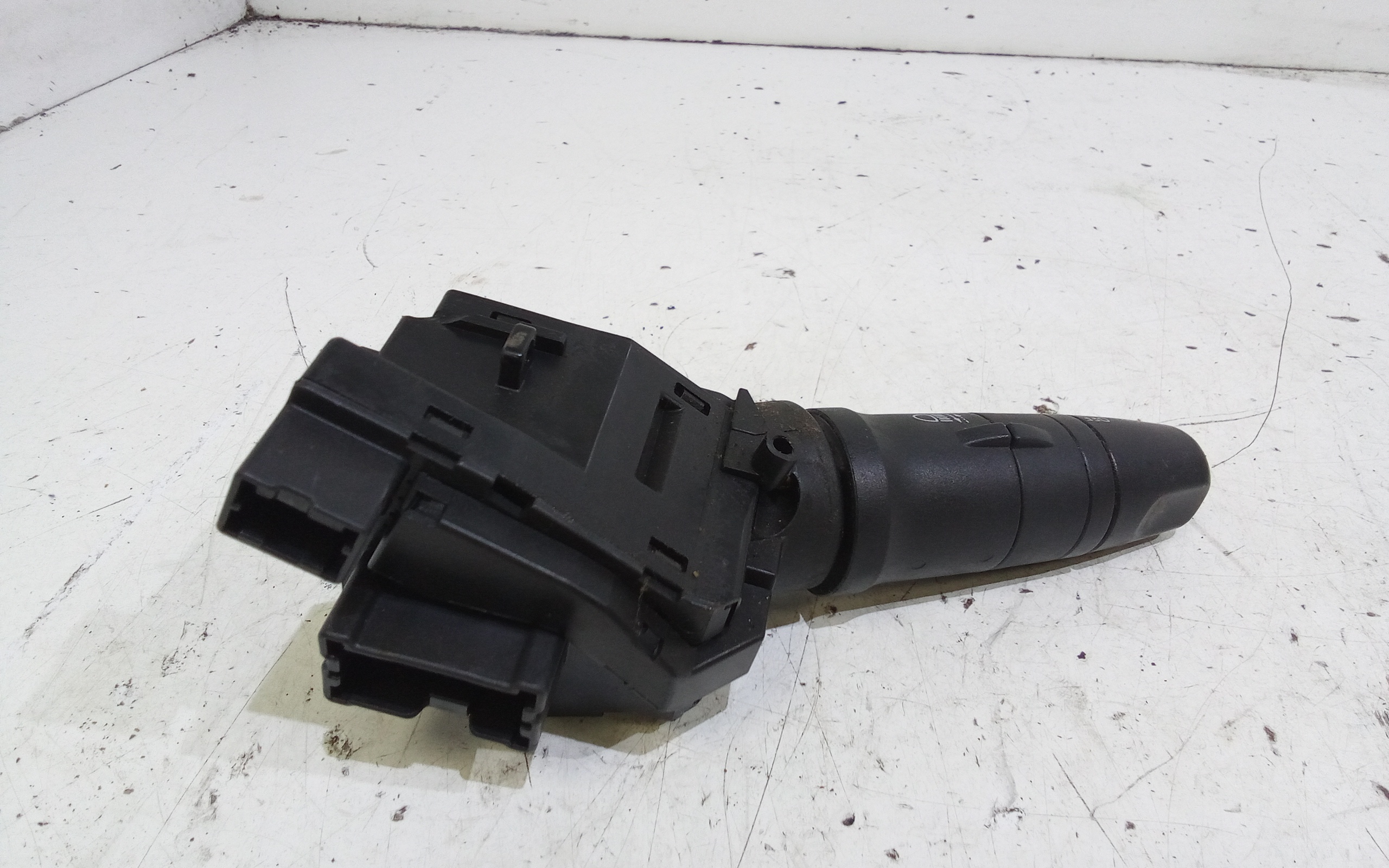 Devioluci sinistro per Nissan X-trail 1 Serie (2001 - 2007)