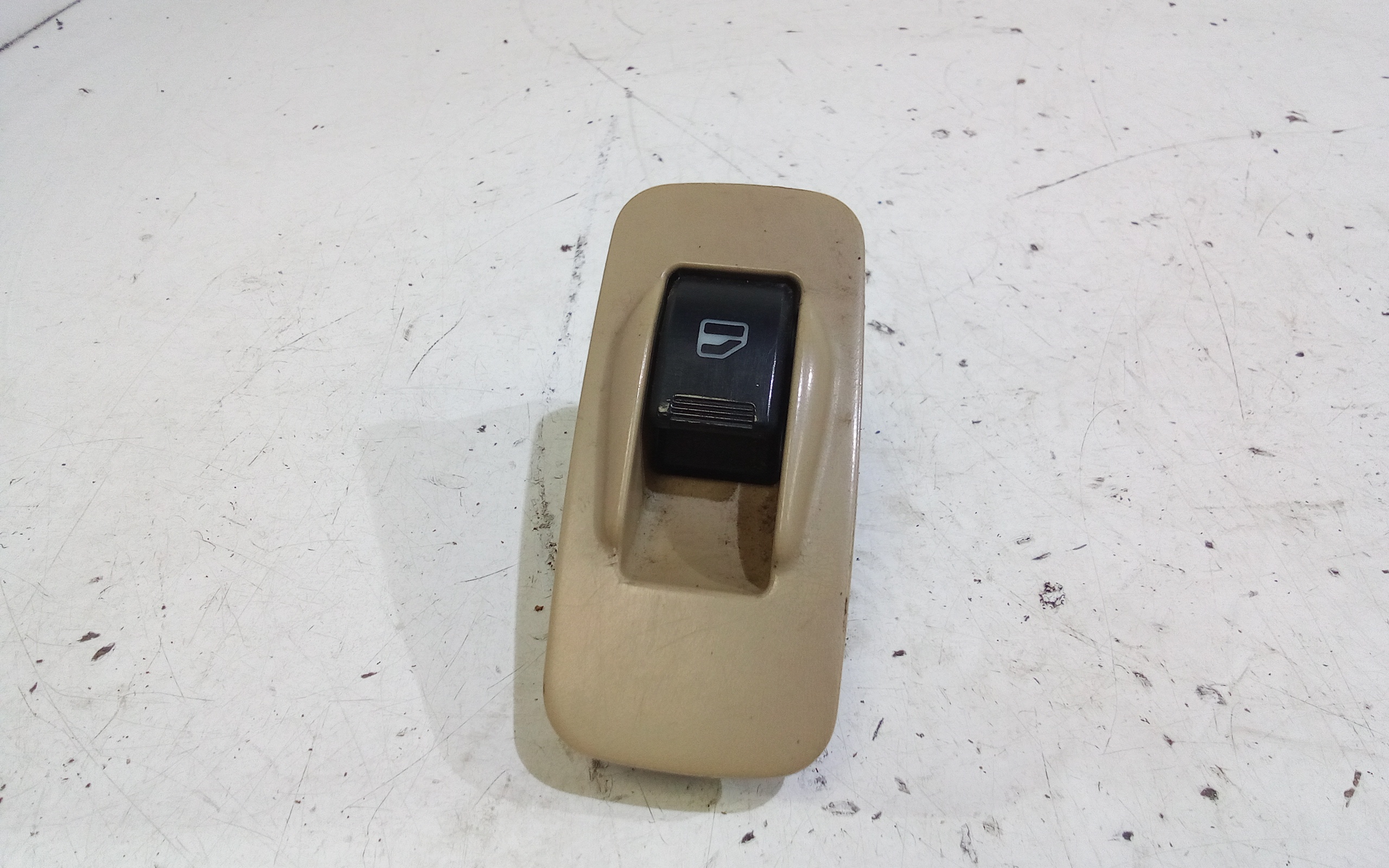 Pulsantiera Anteriore Destra Passeggero per Dr 5 1 Serie (2007 - 2014)