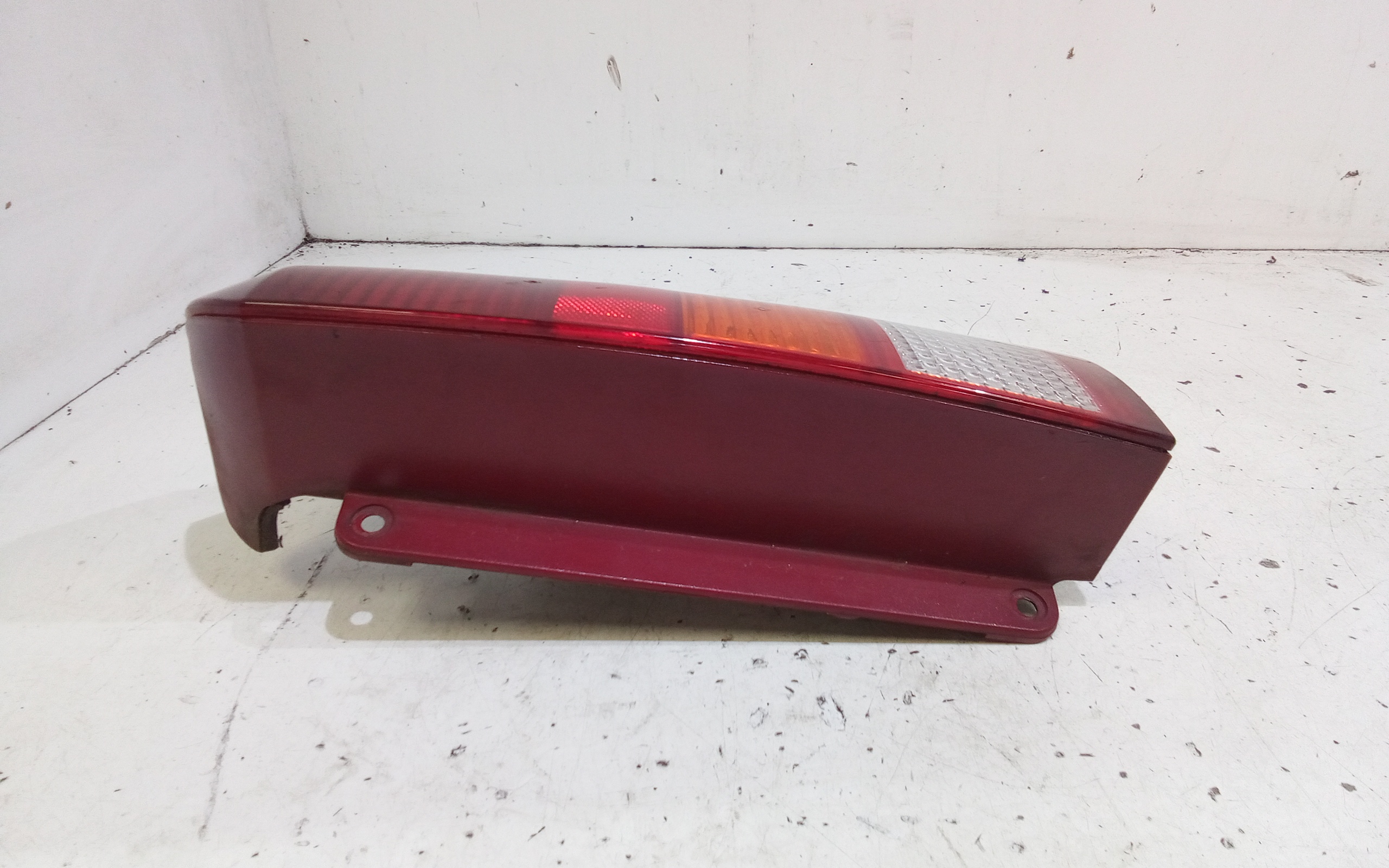 Stop fanale posteriore Destro Passeggero per Ford Focus Berlina 2 Serie (2001 - 2004)