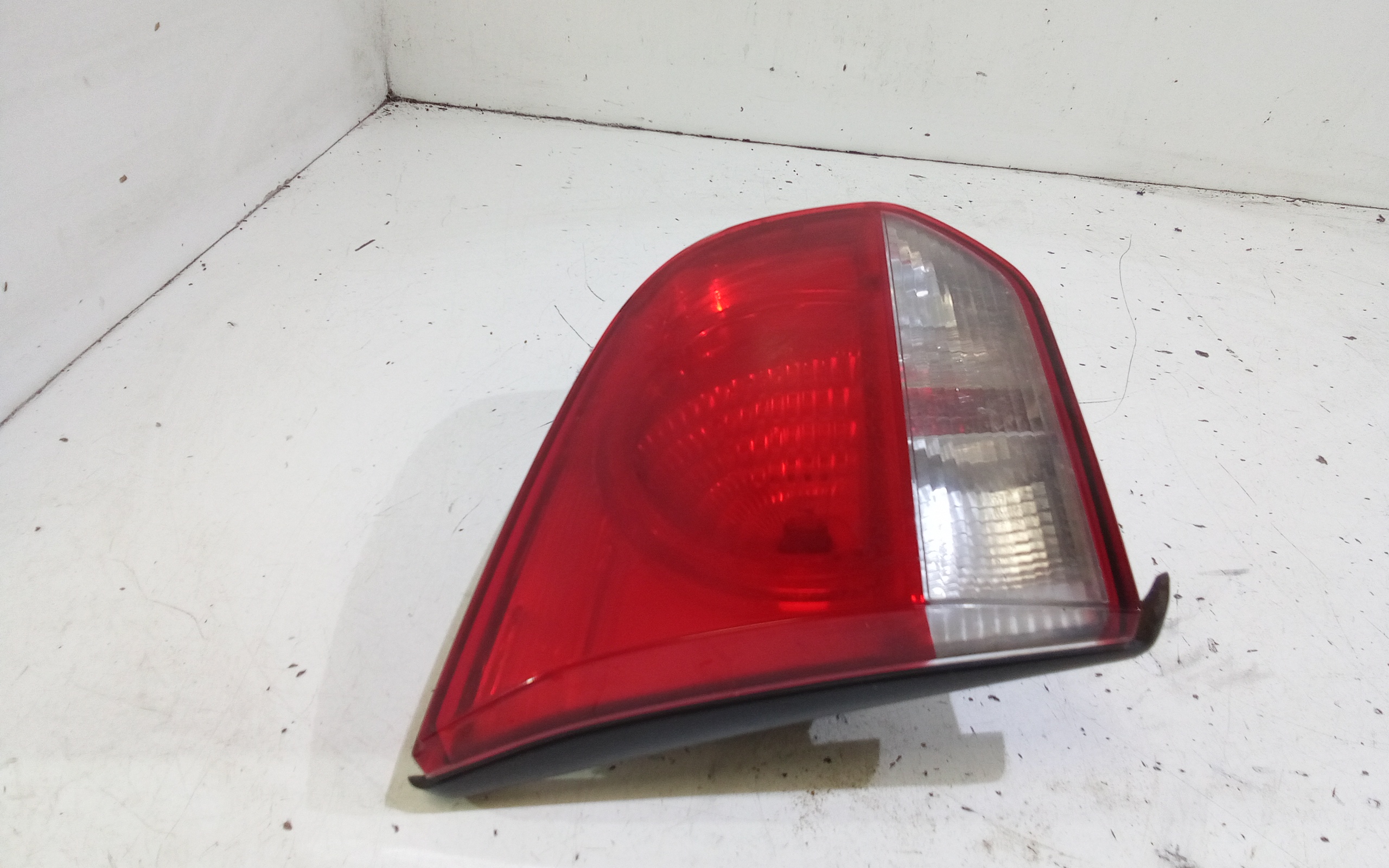 Stop Posteriore Sinistro Integrato nel Portello per Volkswagen Golf 6 Berlina (08>12) (2008 - 2012)