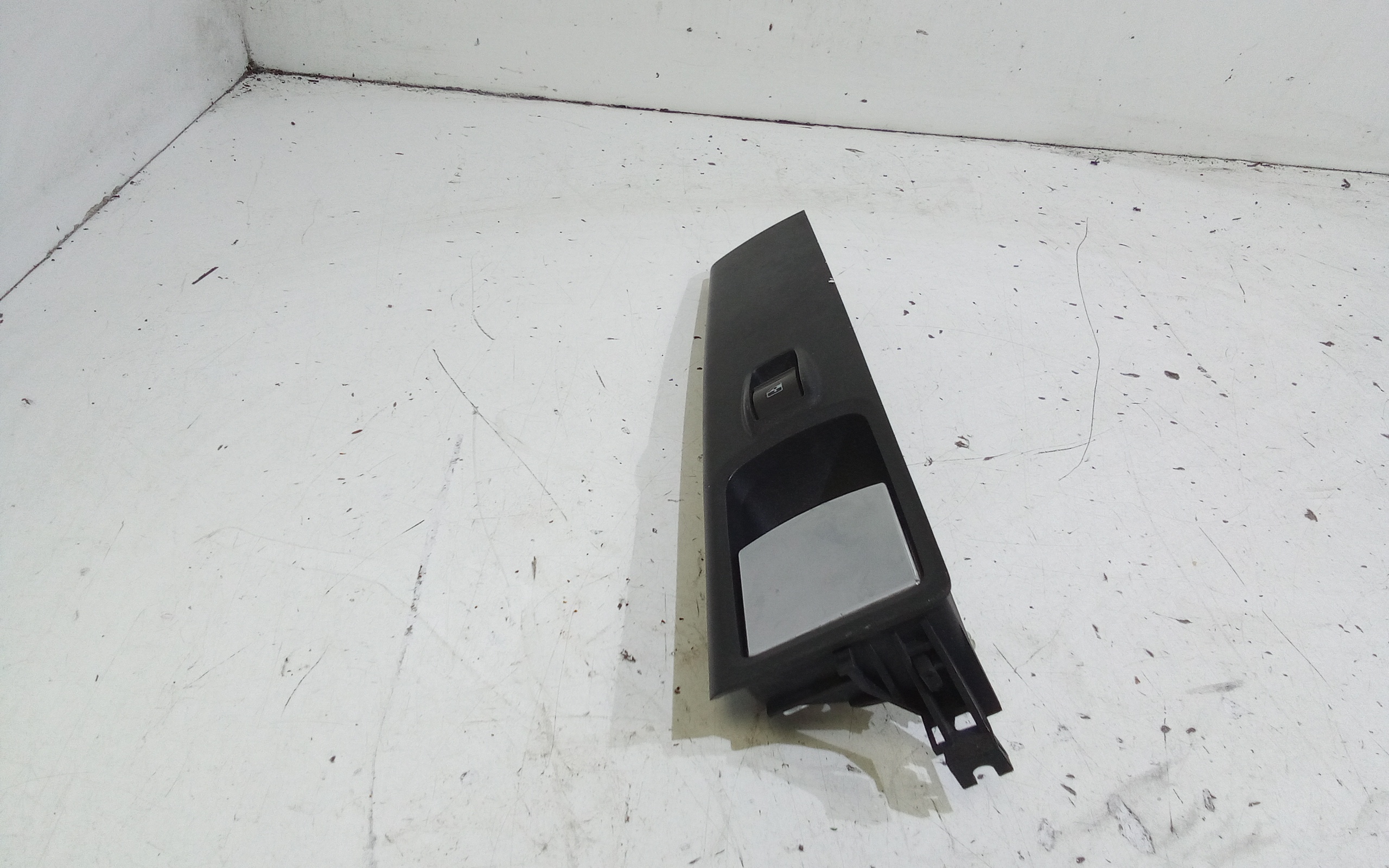 Maniglia esterna Posteriore Sinistra per Lancia Musa 2 Serie (2007 - In produzione)