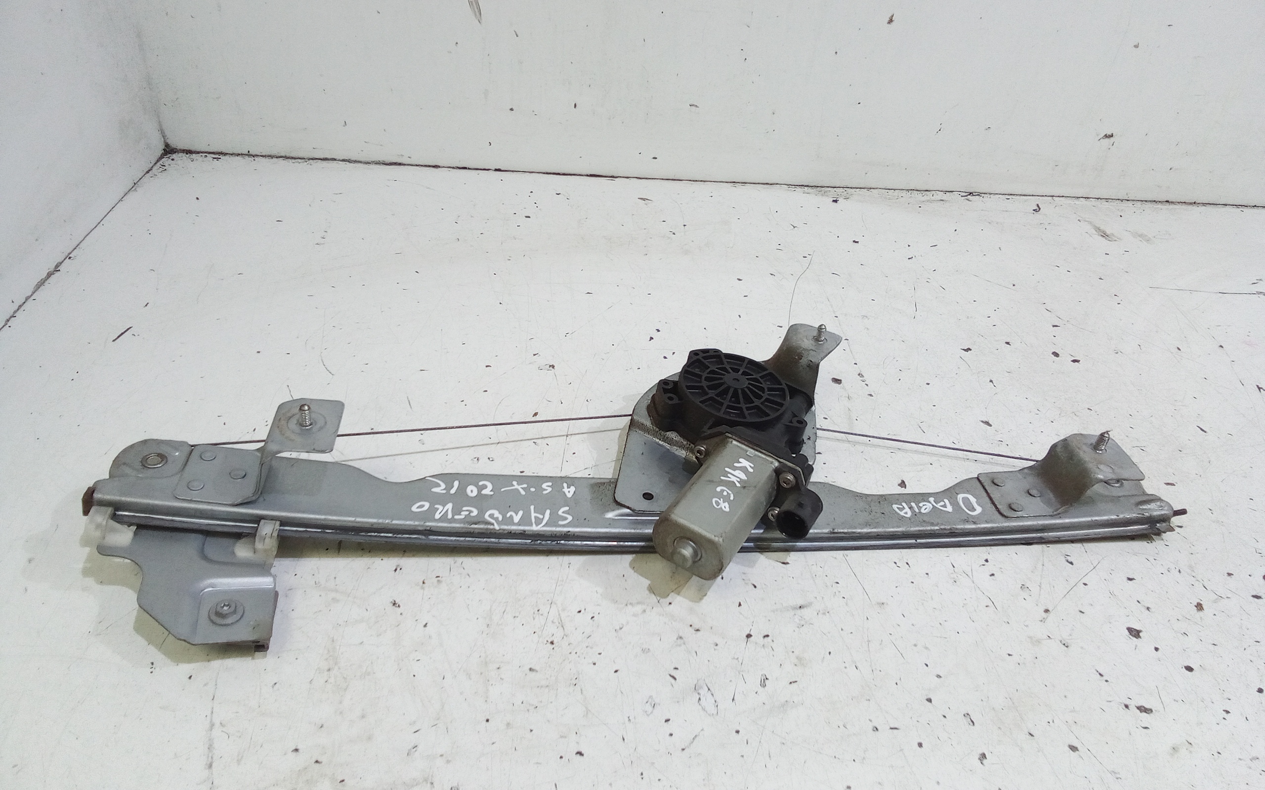 Cremagliera anteriore sinistra Guida per Dacia Sandero 1 Serie (2008 - 2012)