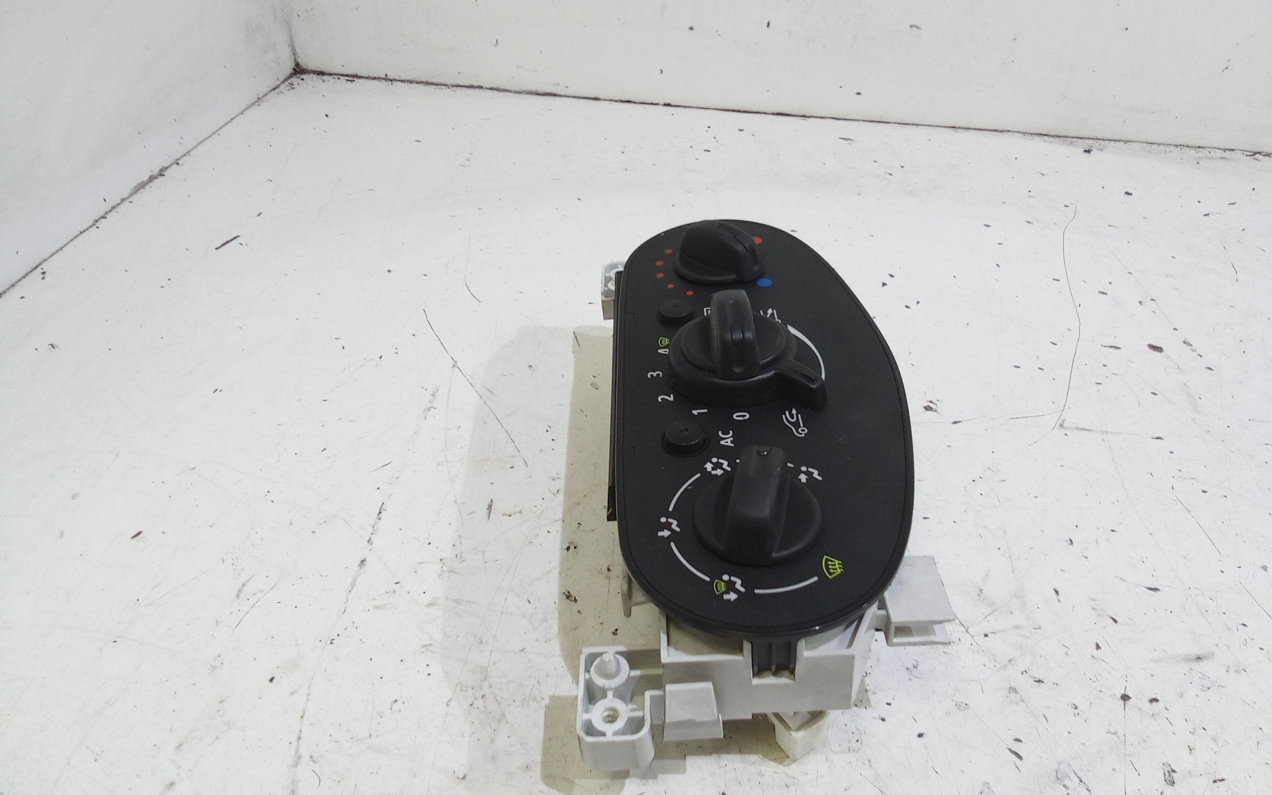 Comandi Clima per Dacia Sandero 1 Serie (2008 - 2012)