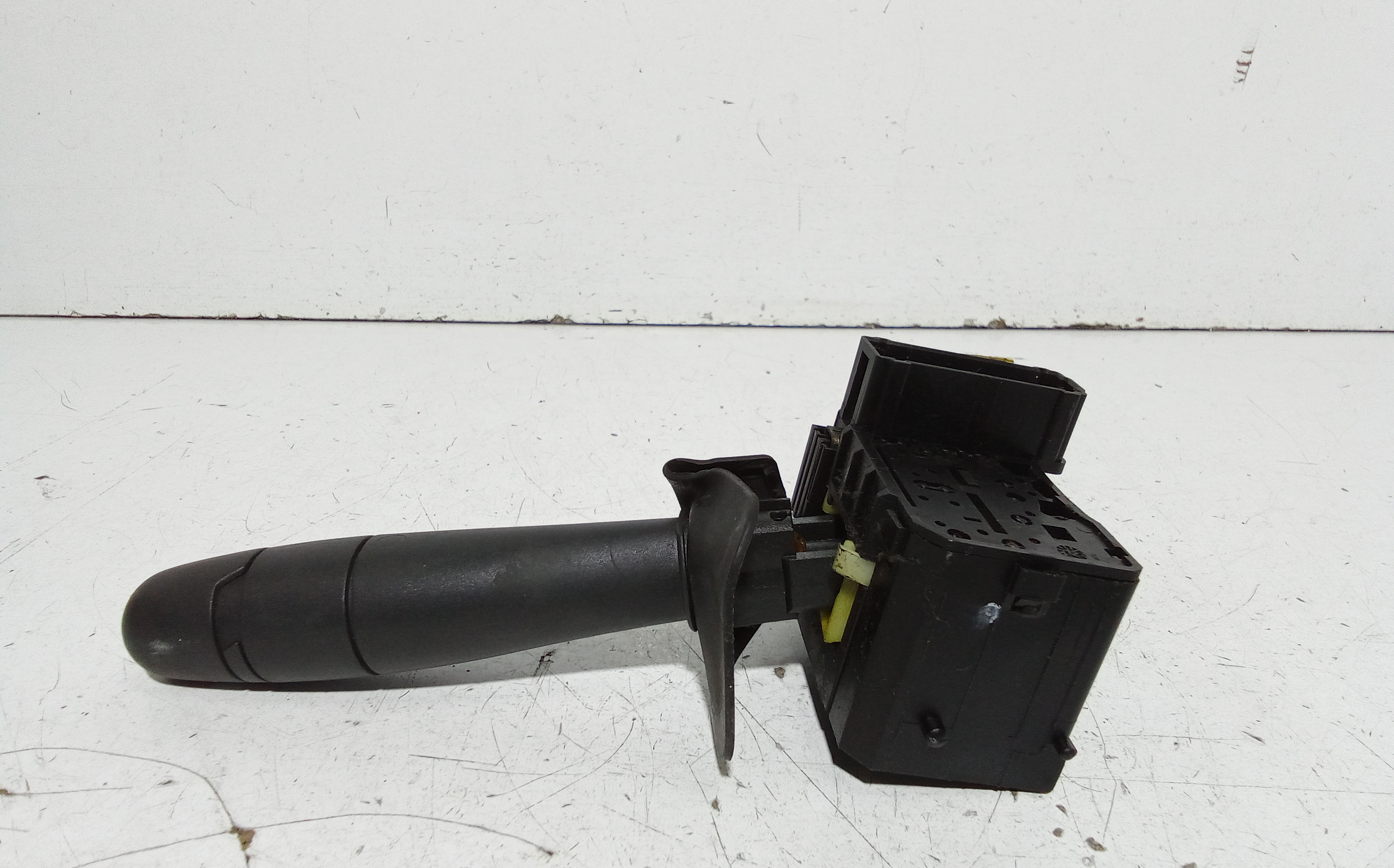 Devioluci destro per Dacia Sandero 1 Serie (2008 - 2012)