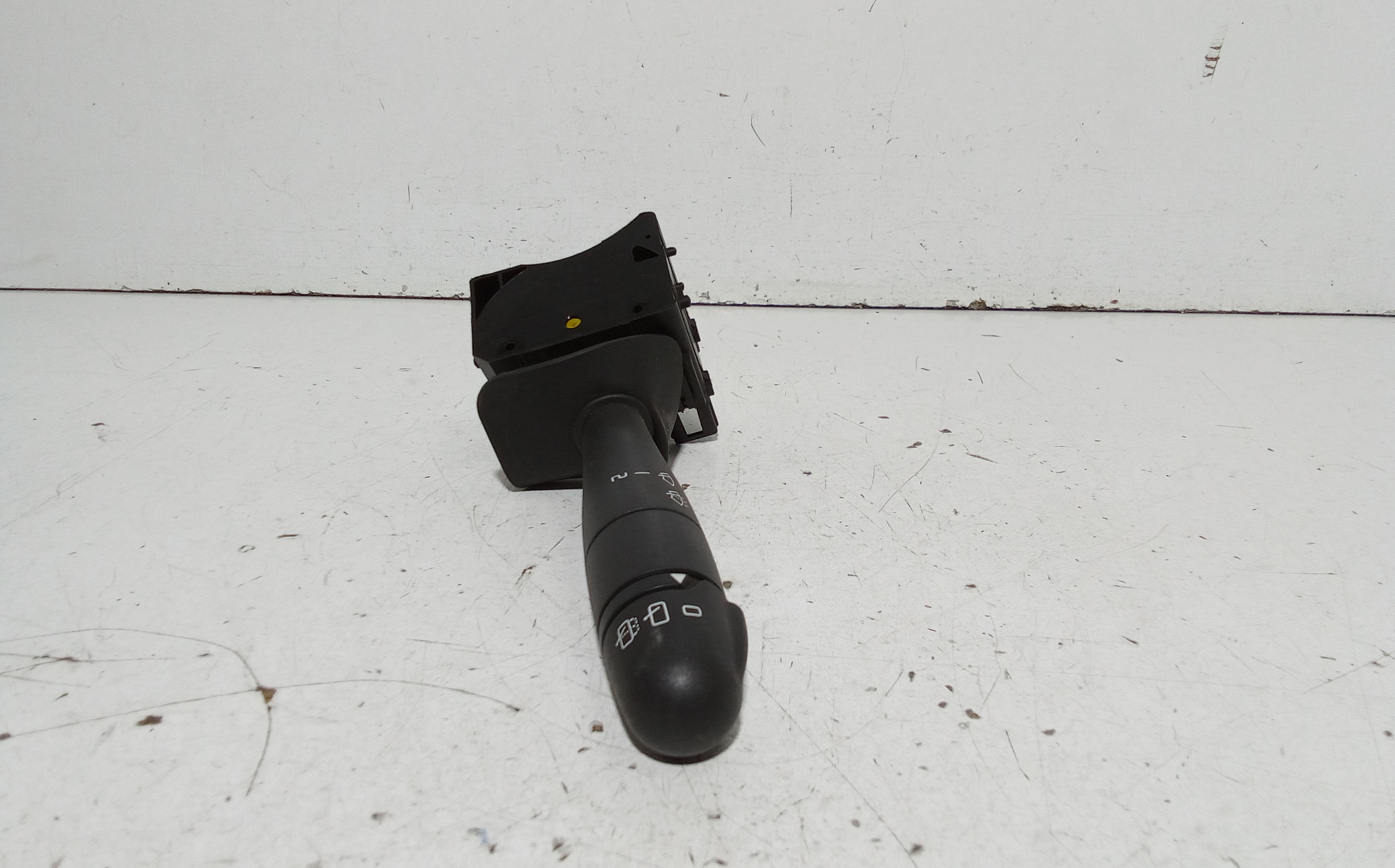 Devioluci destro per Dacia Sandero 1 Serie (2008 - 2012)