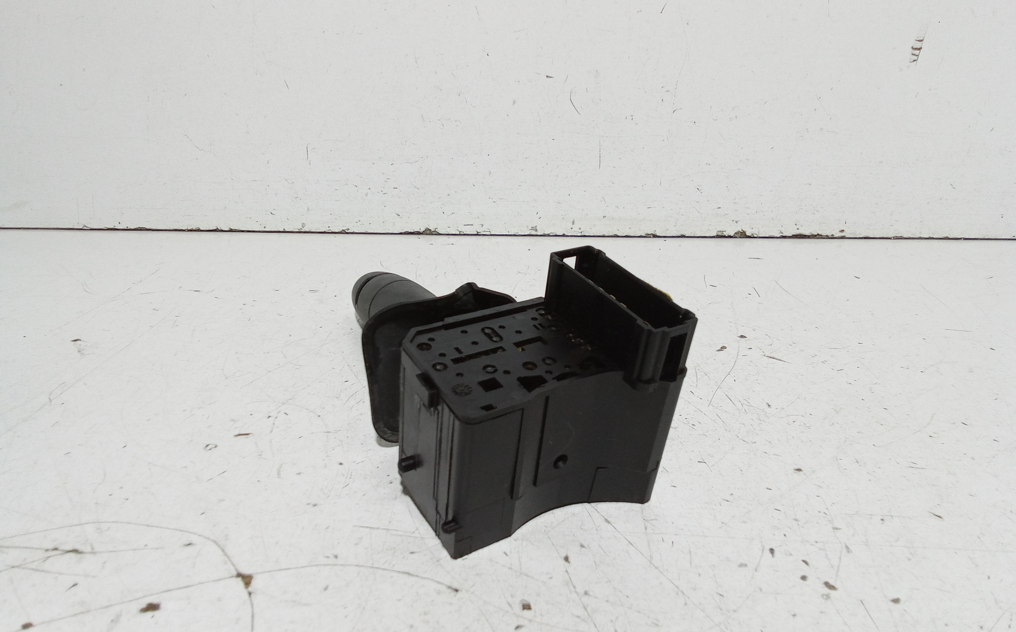 Devioluci destro per Dacia Sandero 1 Serie (2008 - 2012)